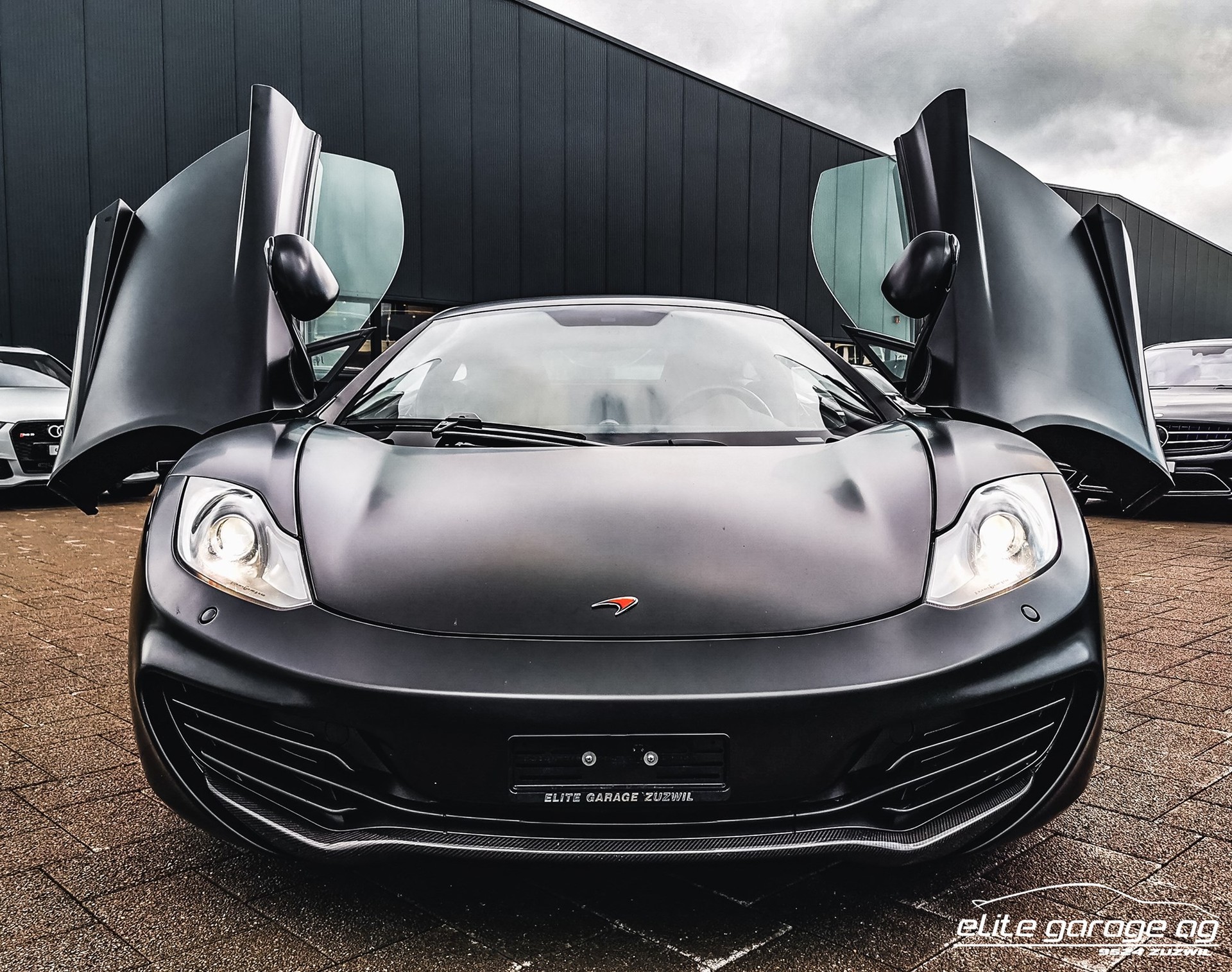 McLAREN MP4-12C Coupé 3.8 V8 SSG-image-2