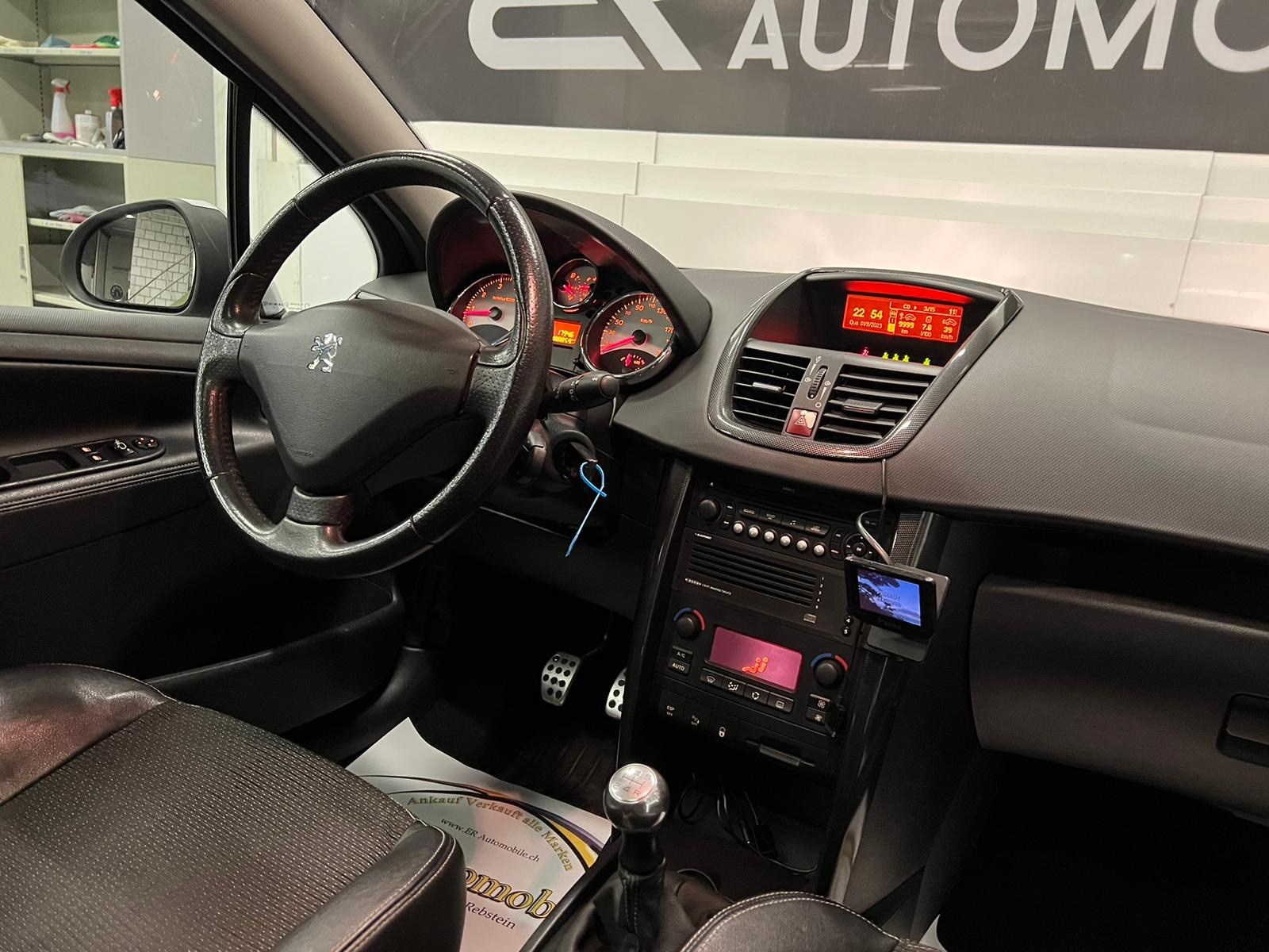 PEUGEOT 207 1.6 16V Turbo XSI-image-11