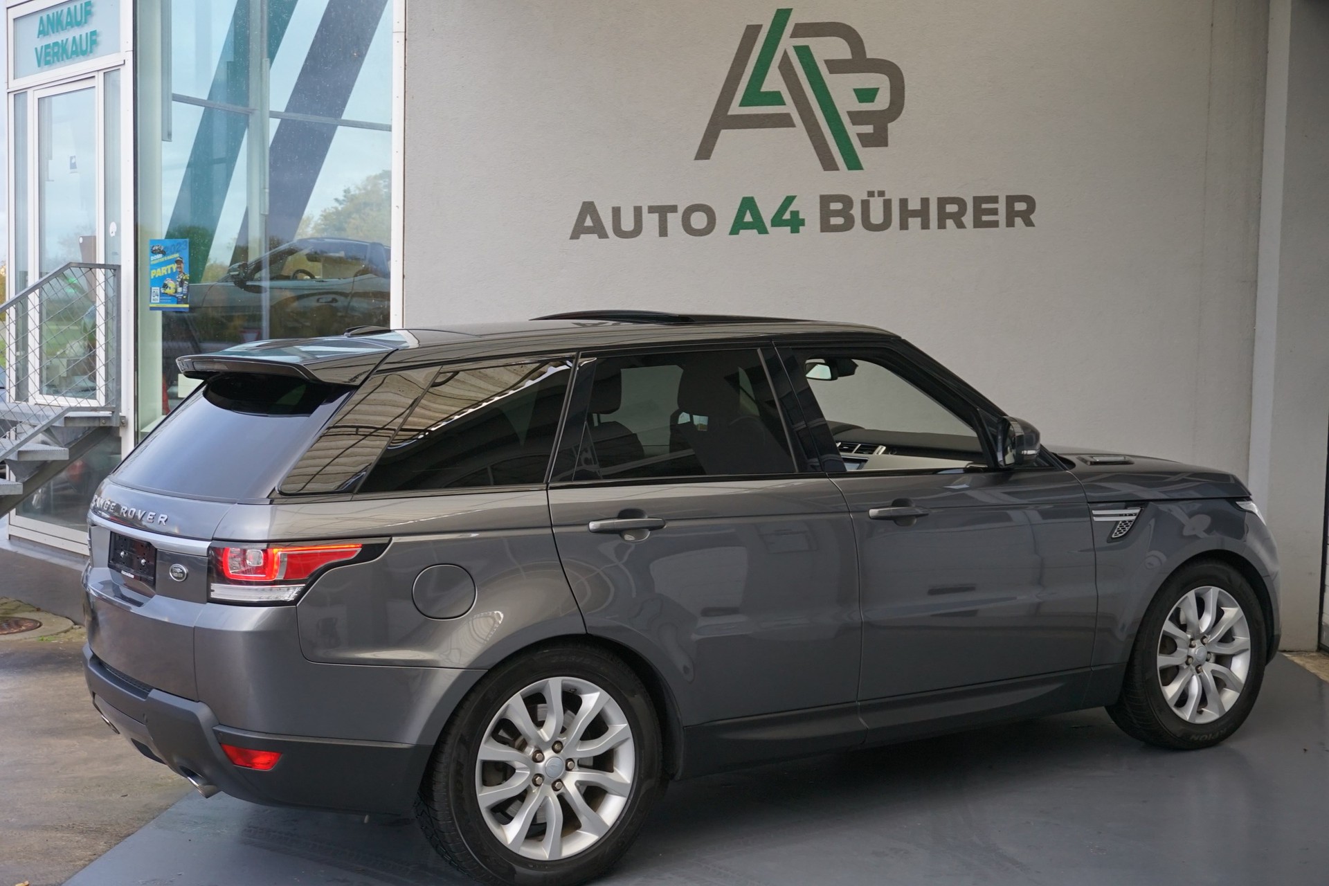 LAND ROVER RR Sport 3.0SDV6 HSE-image-7