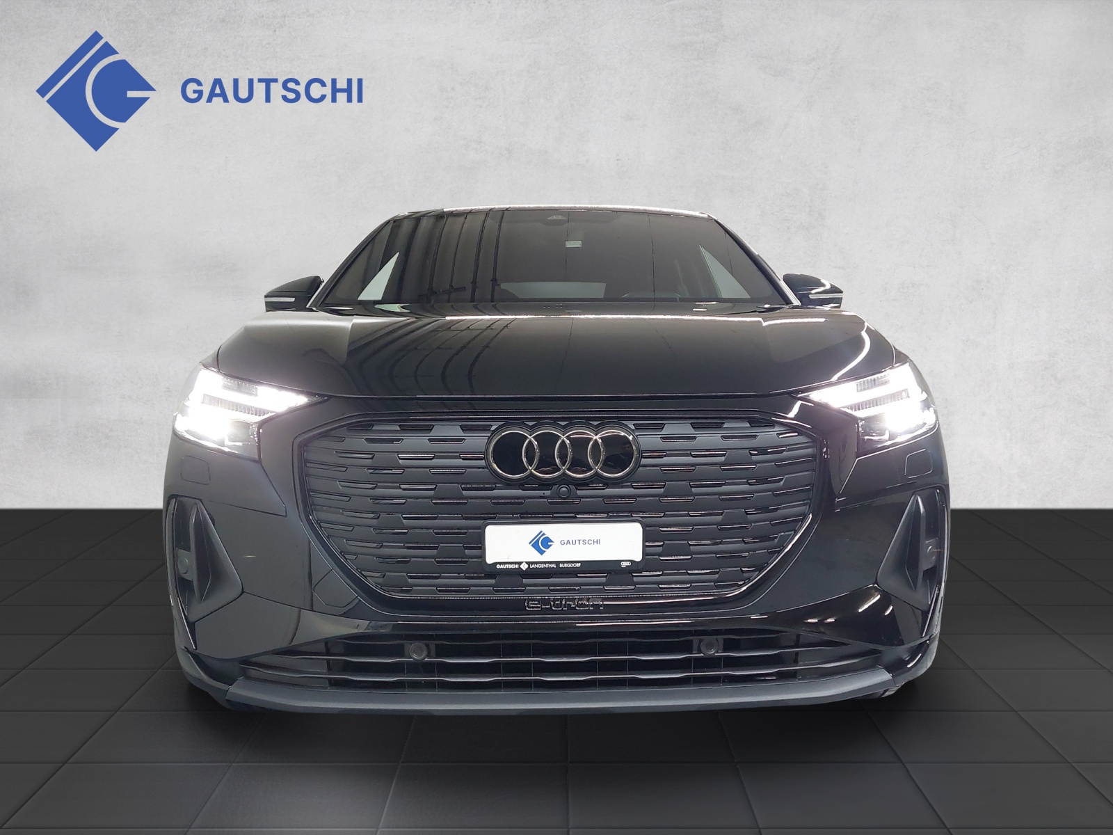 AUDI Q4 SB 50 e-tron quattro-image-4