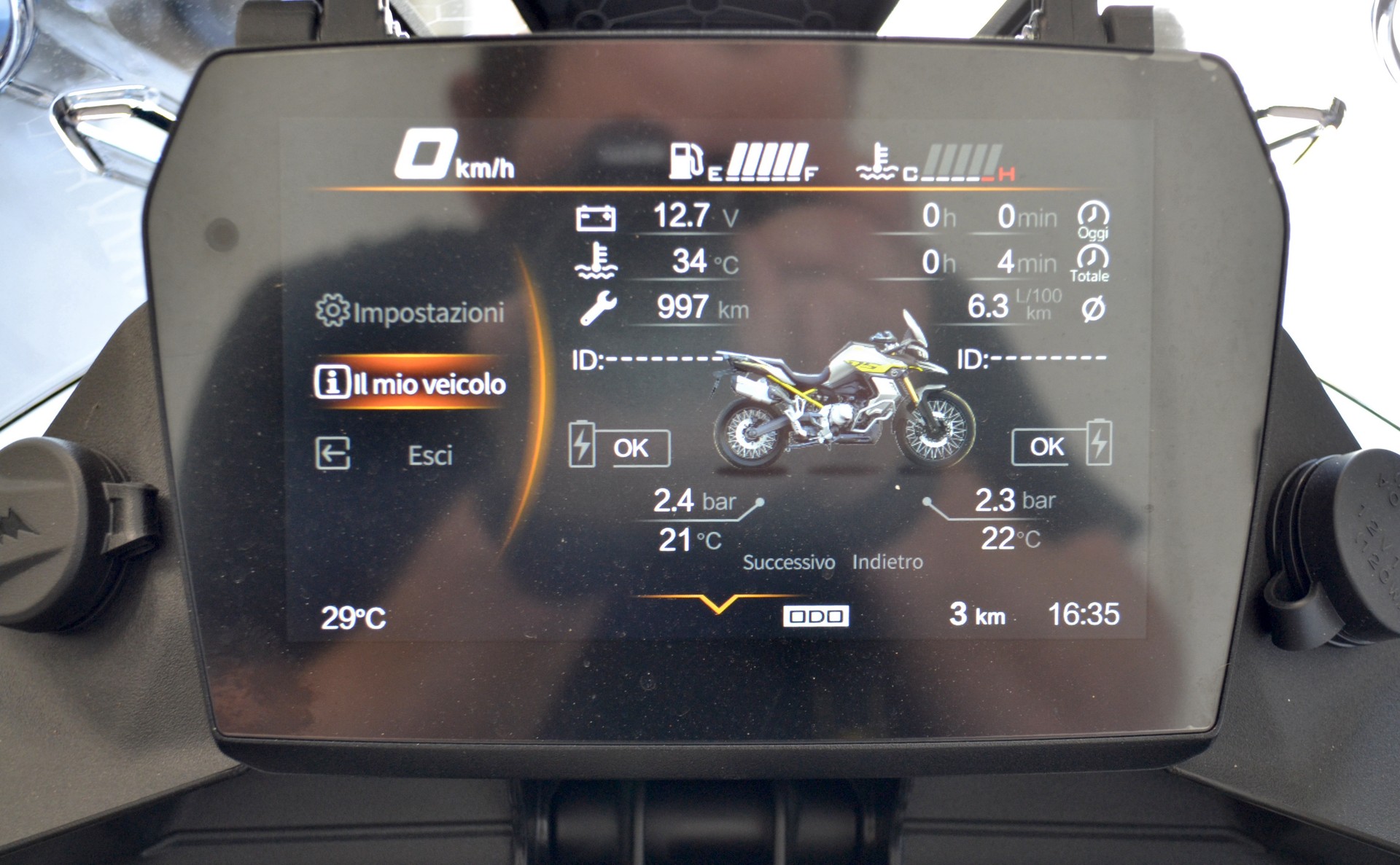 VOGE 900 DSX-image-5