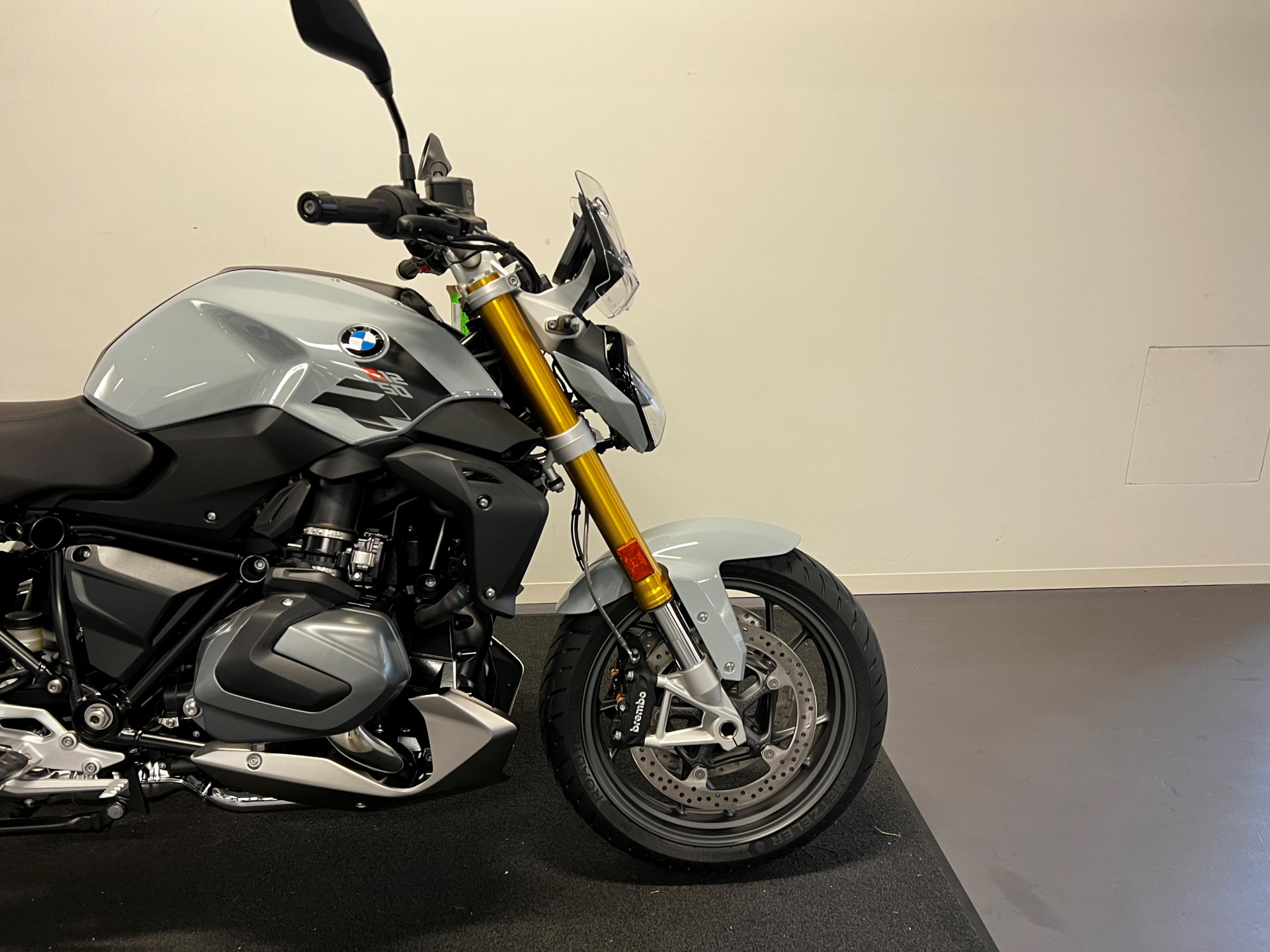 BMW R 1250 R-showroom-element-1
