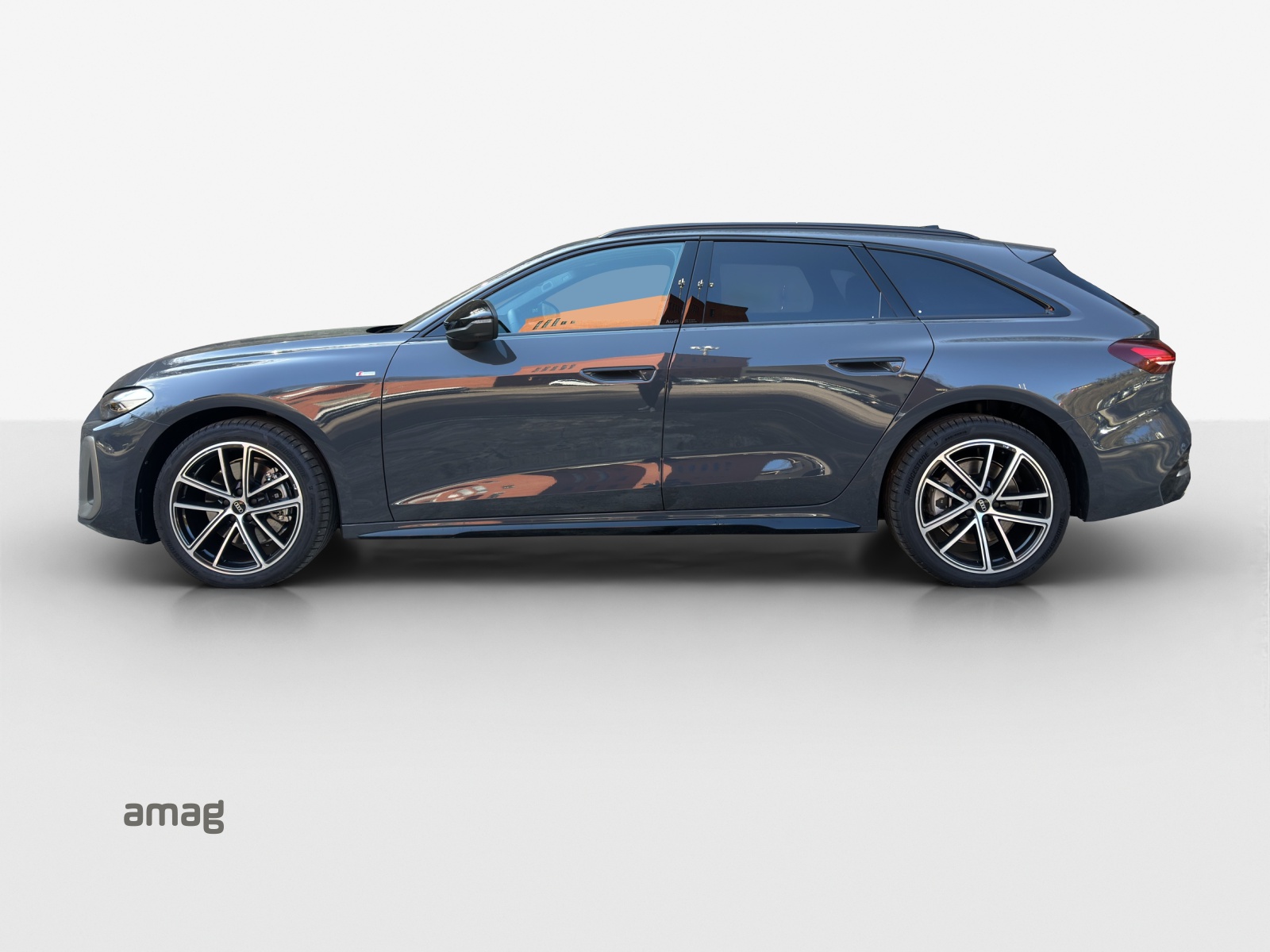 AUDI A5 Avant TDI quattro 150 kW Attraction S tronic-image-1