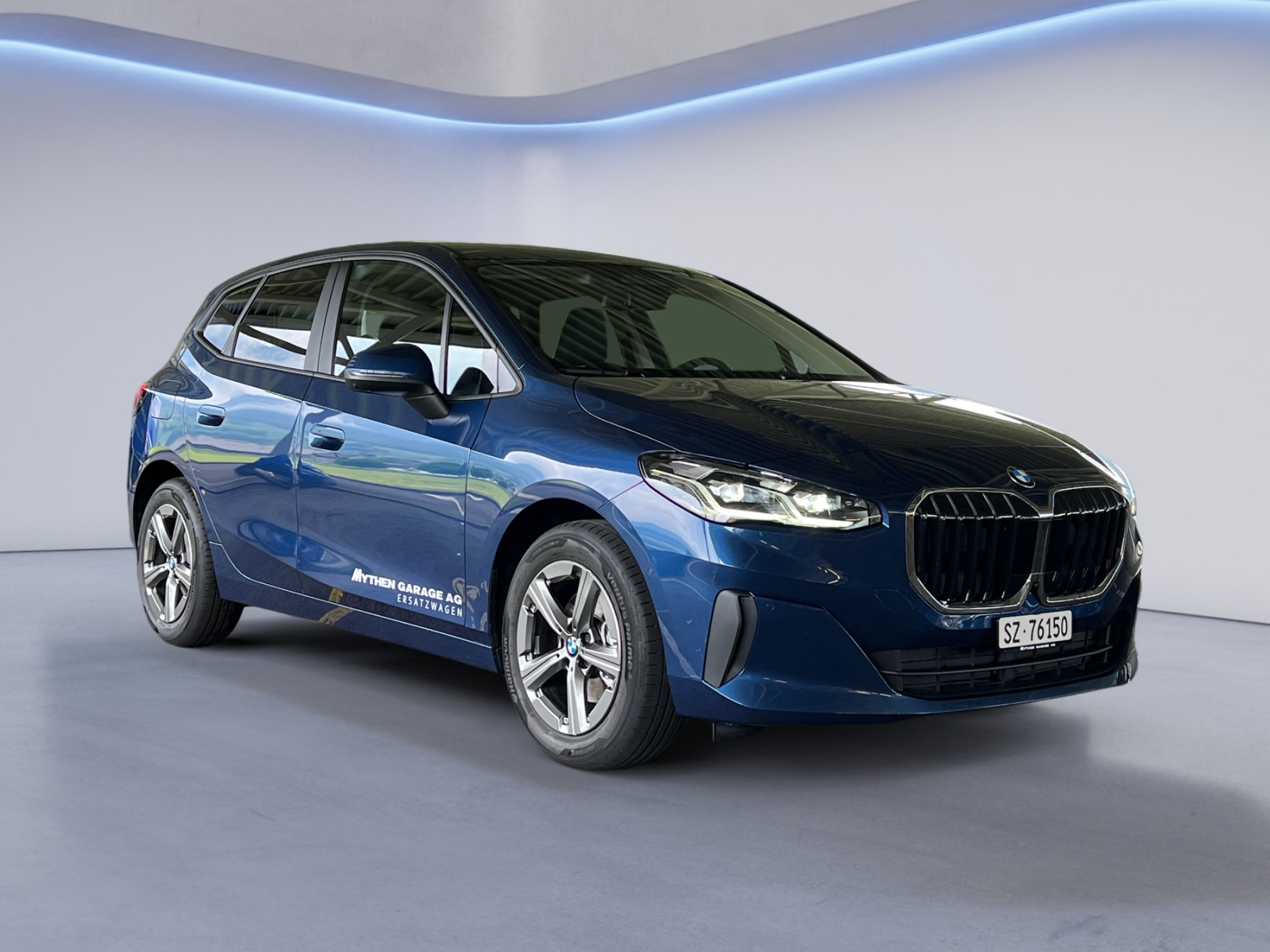 BMW 218i Active Tourer-image-6