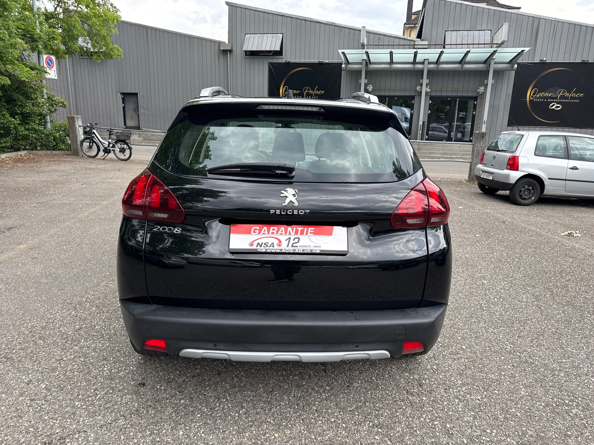 PEUGEOT 2008 1.5 BlueHDi Allure * Teil-Leder * Gr. Navi * Klima-auto * Tempomat * PDC H * Frisch Ab MFK-image-10