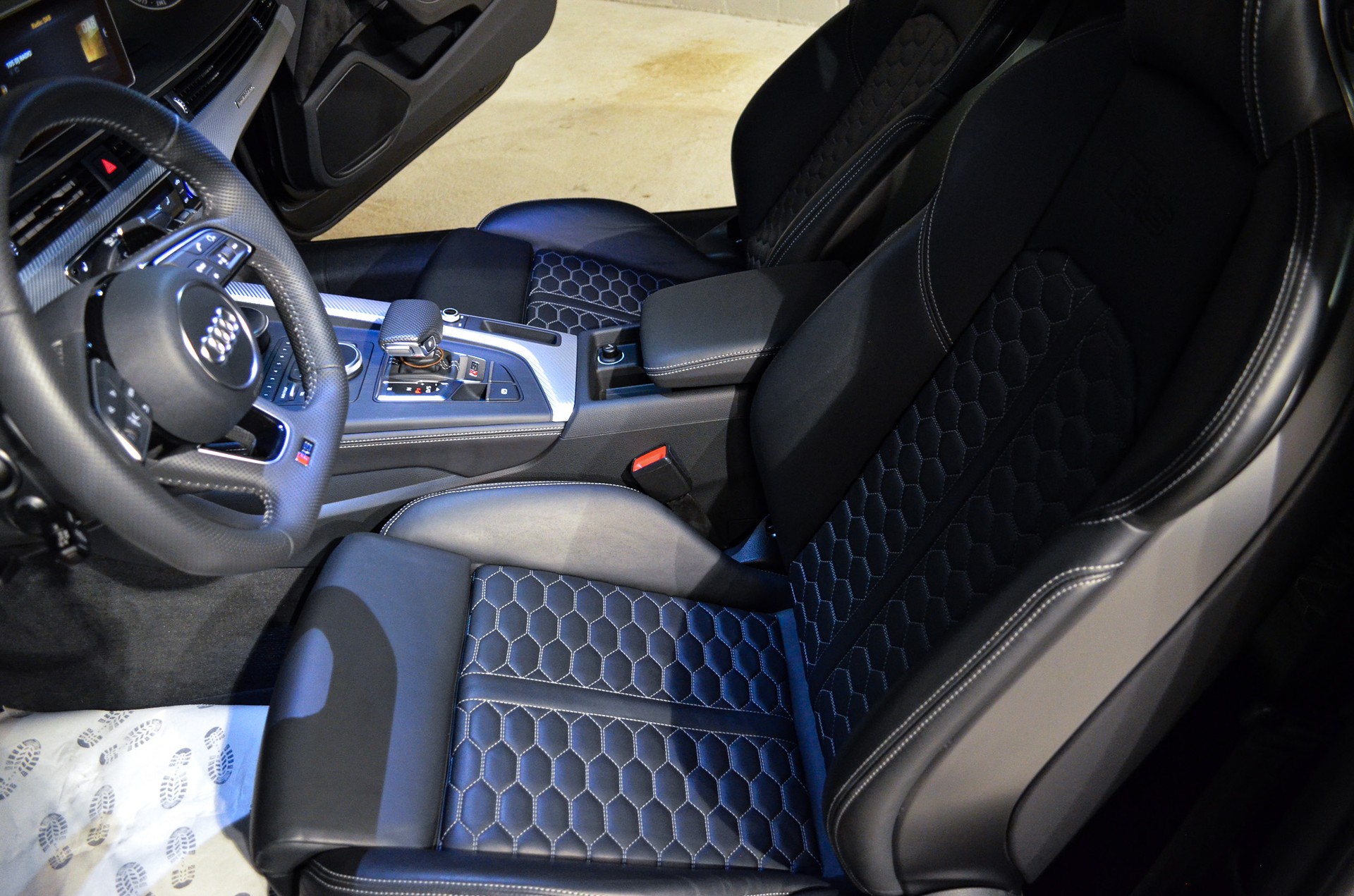 AUDI RS5 Coupé 2.9 TFSI quattro tiptronic-image-17