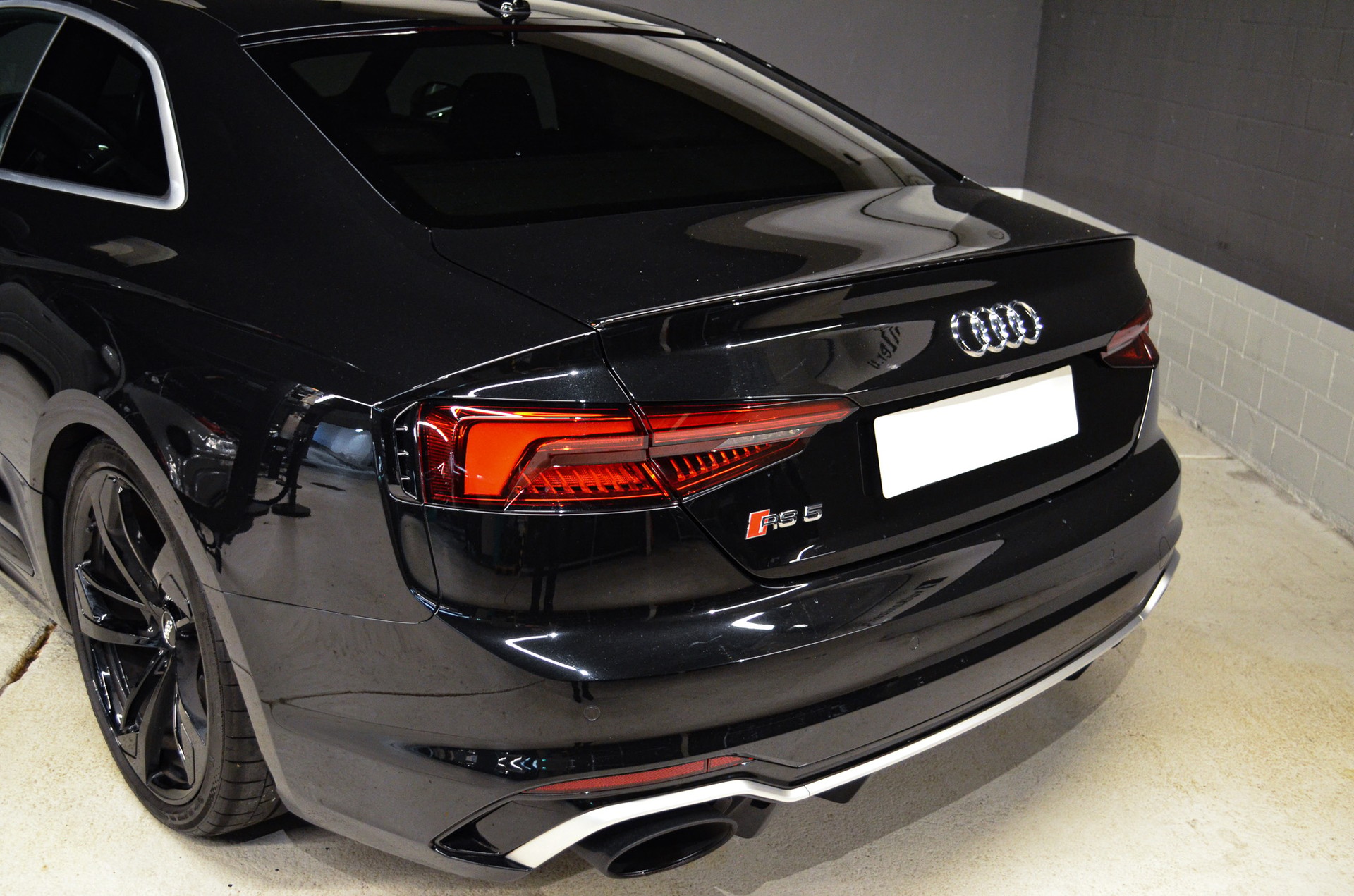 AUDI RS5 Coupé 2.9 TFSI quattro tiptronic-image-9