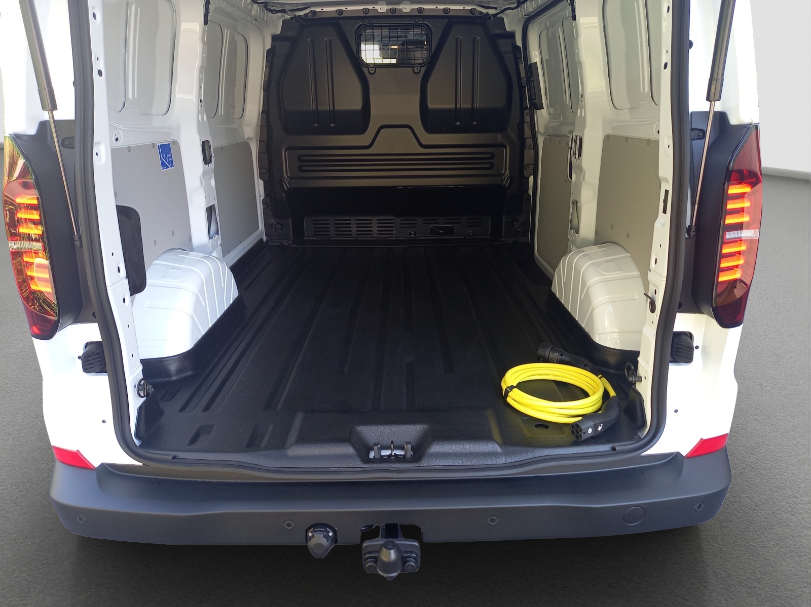VW e-Transporter 70 kWh-image-9
