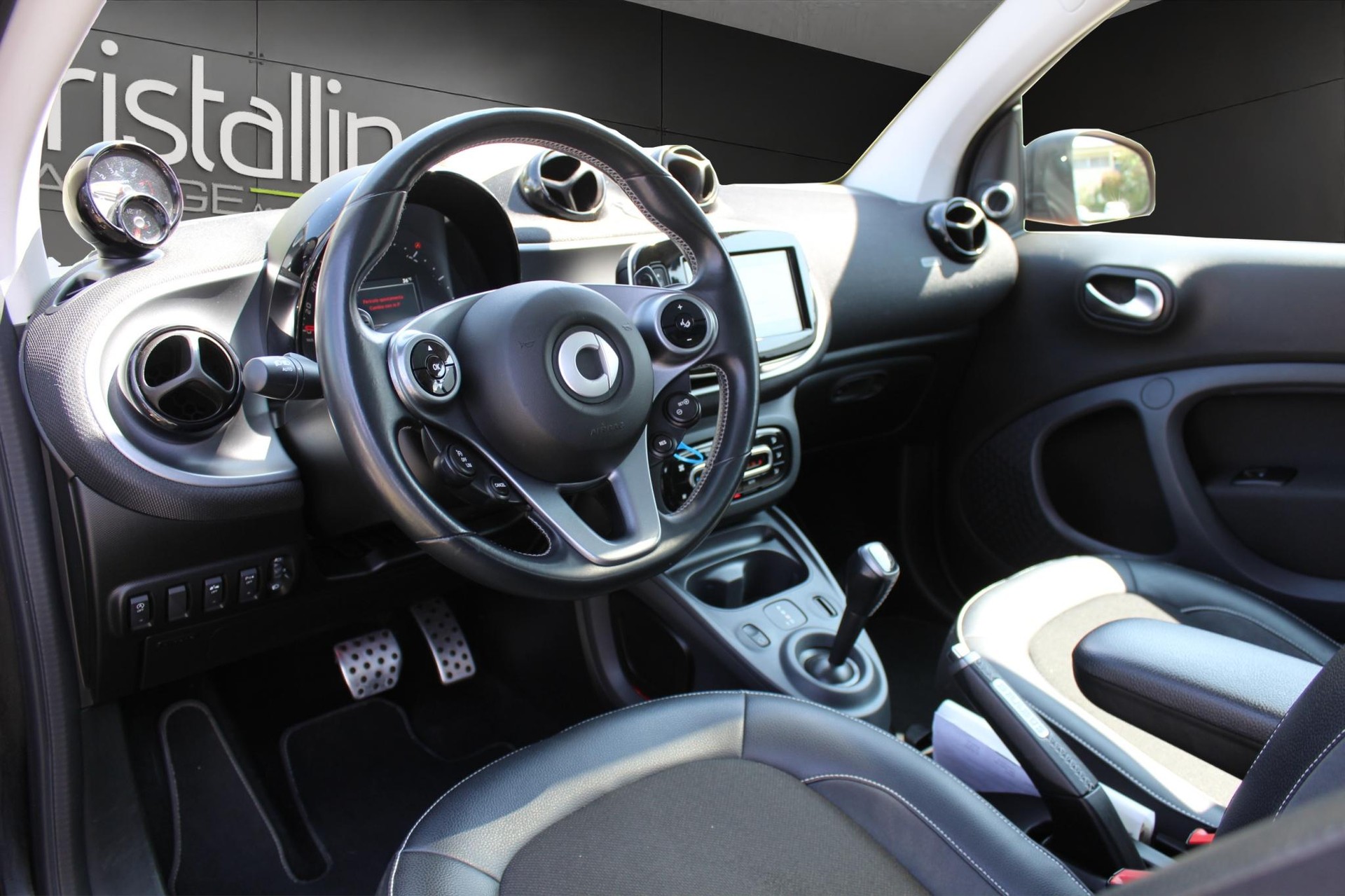 SMART Fortwo Coupé 0.9 Brabus twinamic-image-7