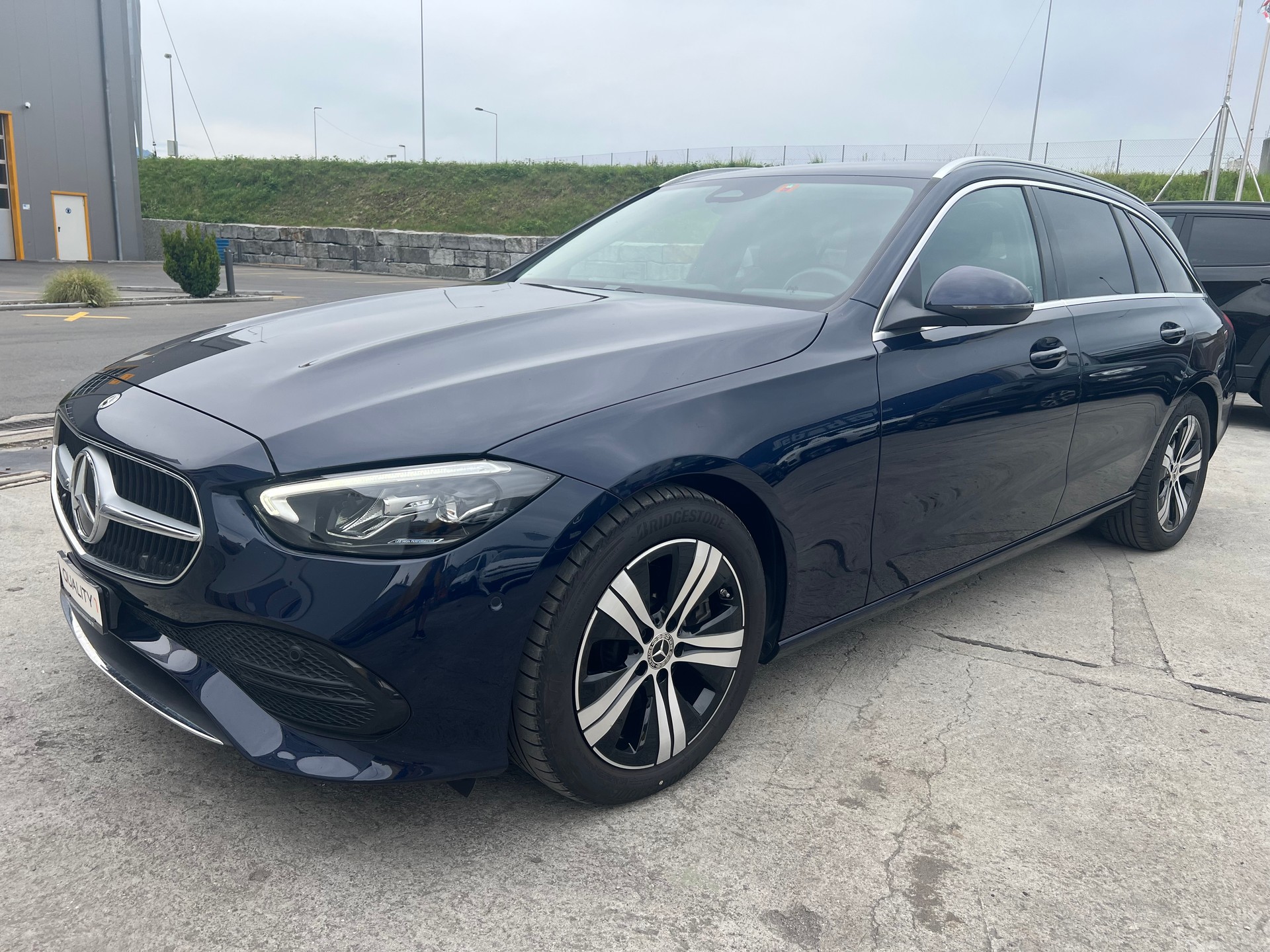 MERCEDES-BENZ C 220 d T 4Matic Avantgarde-image-7