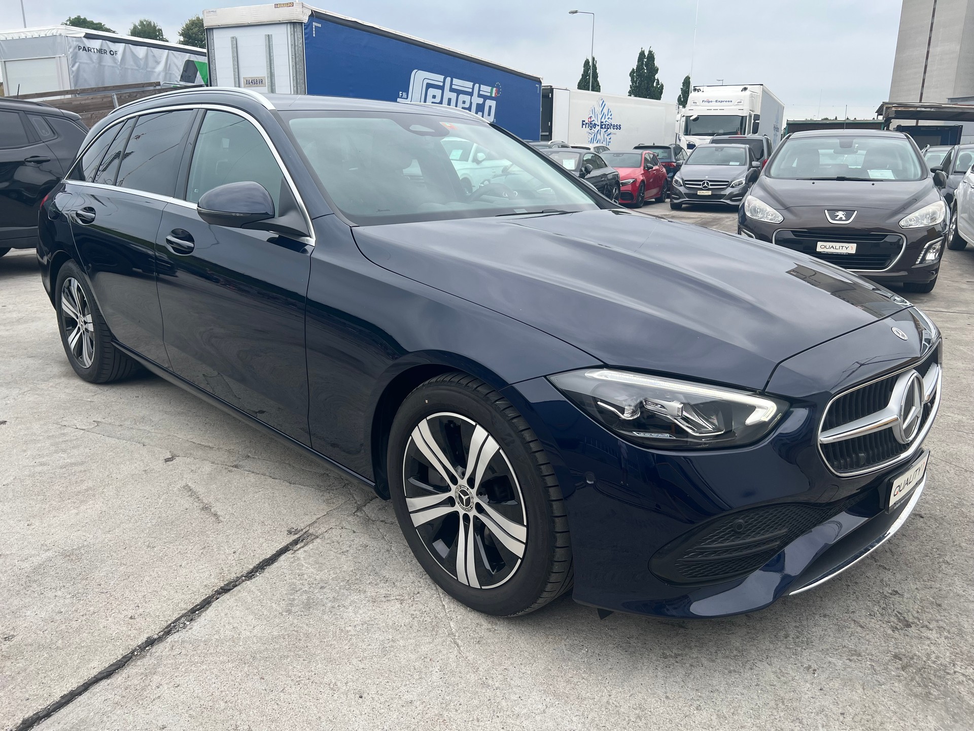 MERCEDES-BENZ C 220 d T 4Matic Avantgarde-image-1