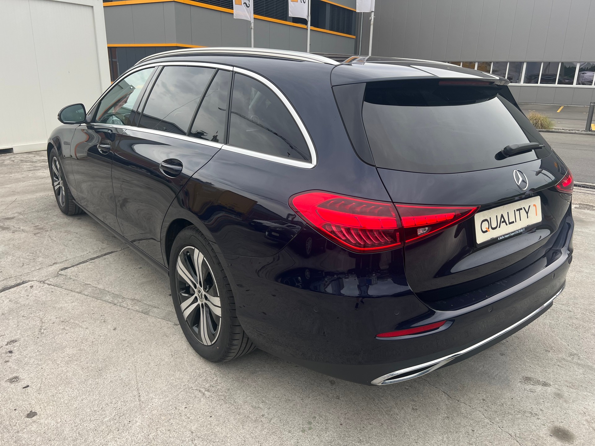 MERCEDES-BENZ C 220 d T 4Matic Avantgarde-image-5