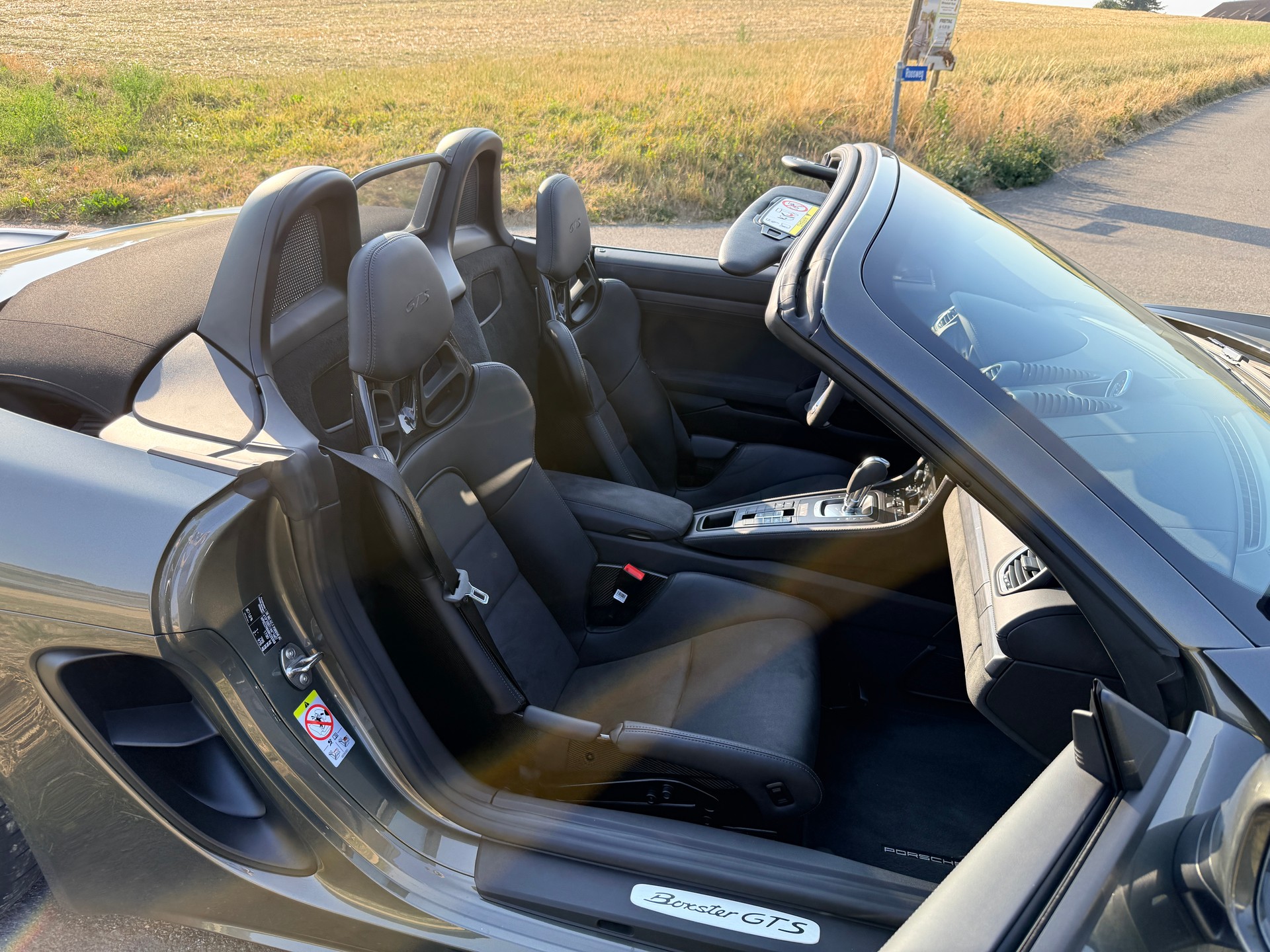 PORSCHE 718 Boxster GTS 4.0 PDK - Aventurin grün & Carbonsitze-image-28