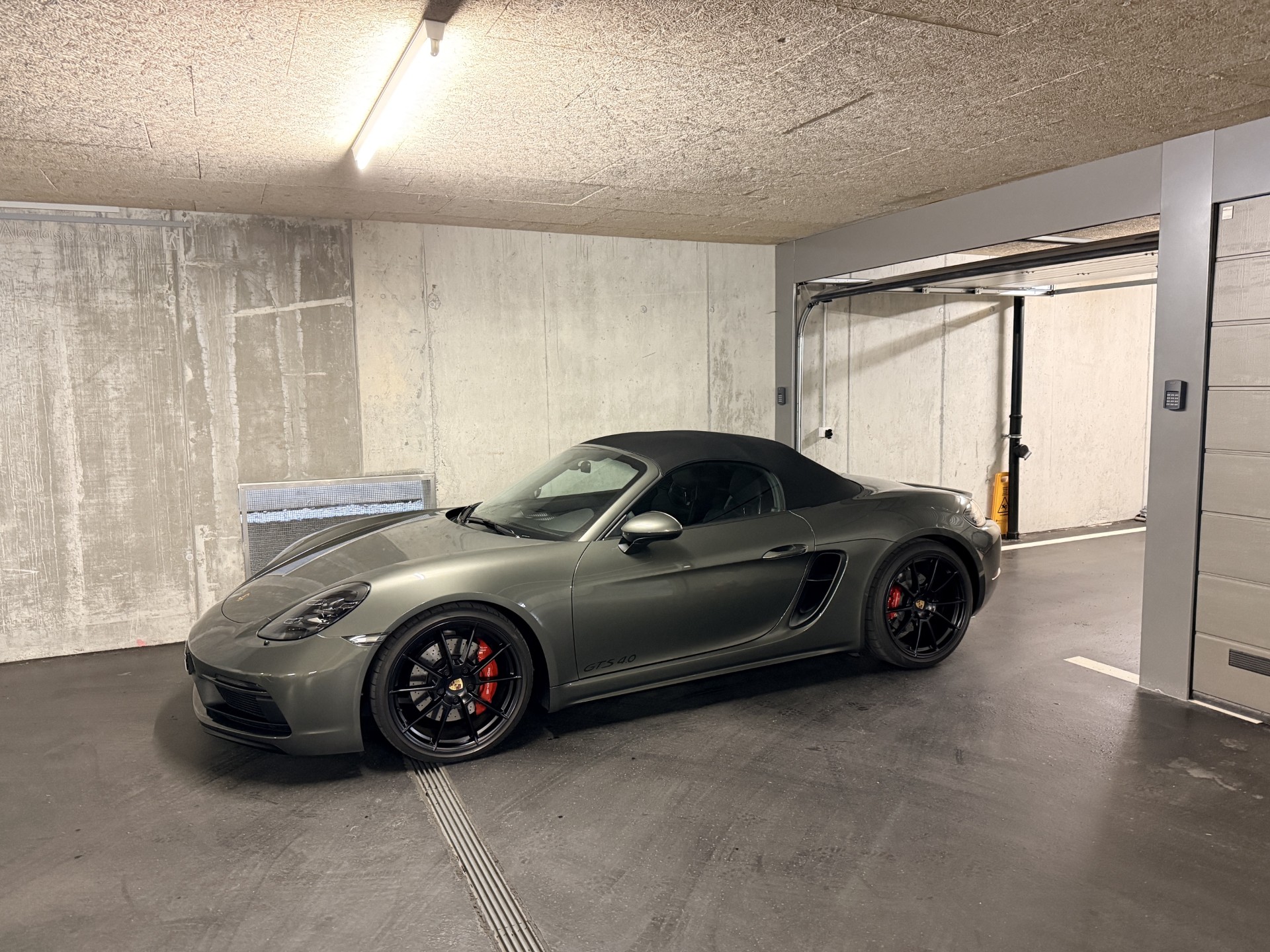 PORSCHE 718 Boxster GTS 4.0 PDK-image-12