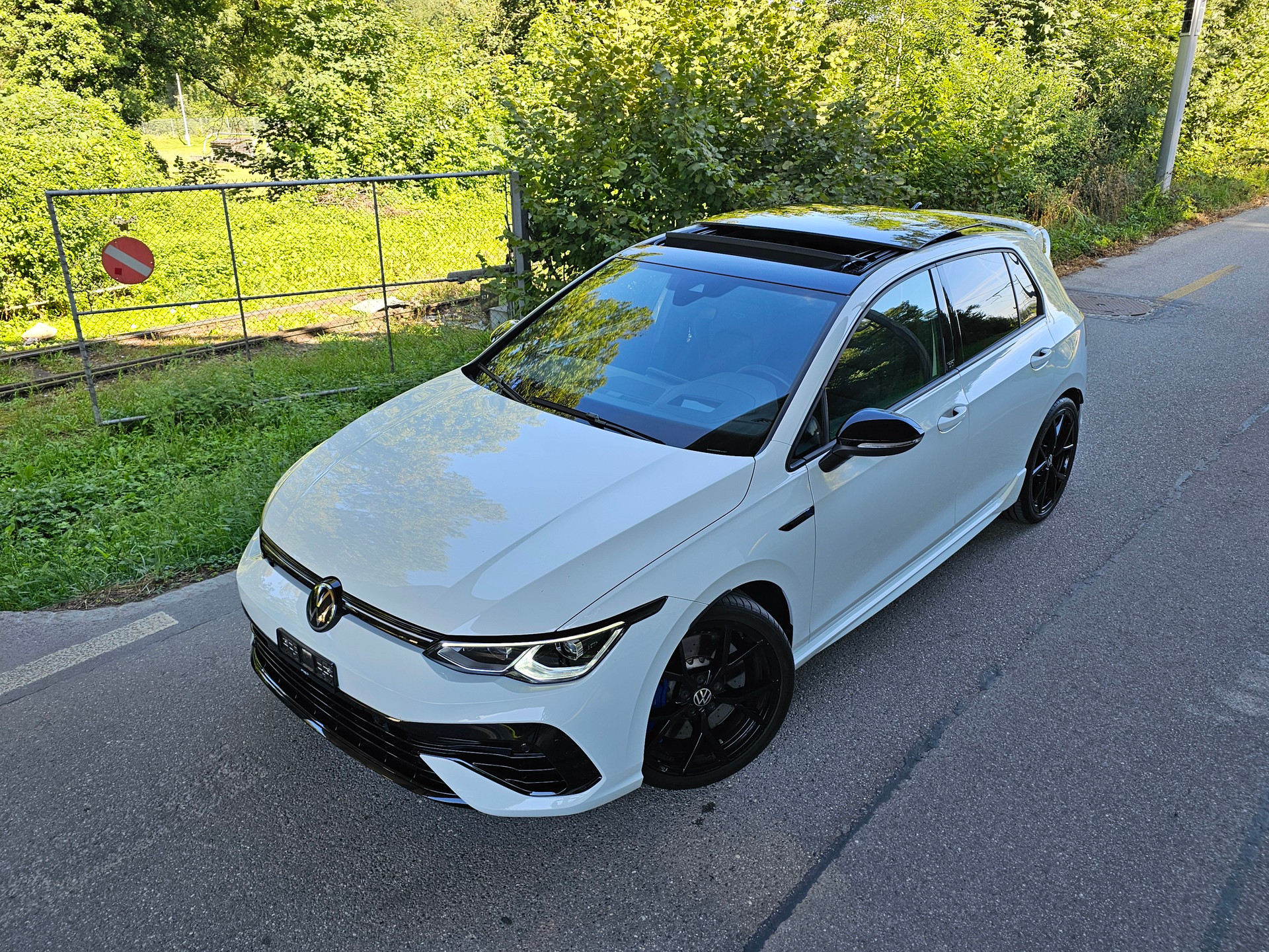 VW Golf 2.0 TSI R DSG 4Motion R 20 Years / Akrapovic-image-6