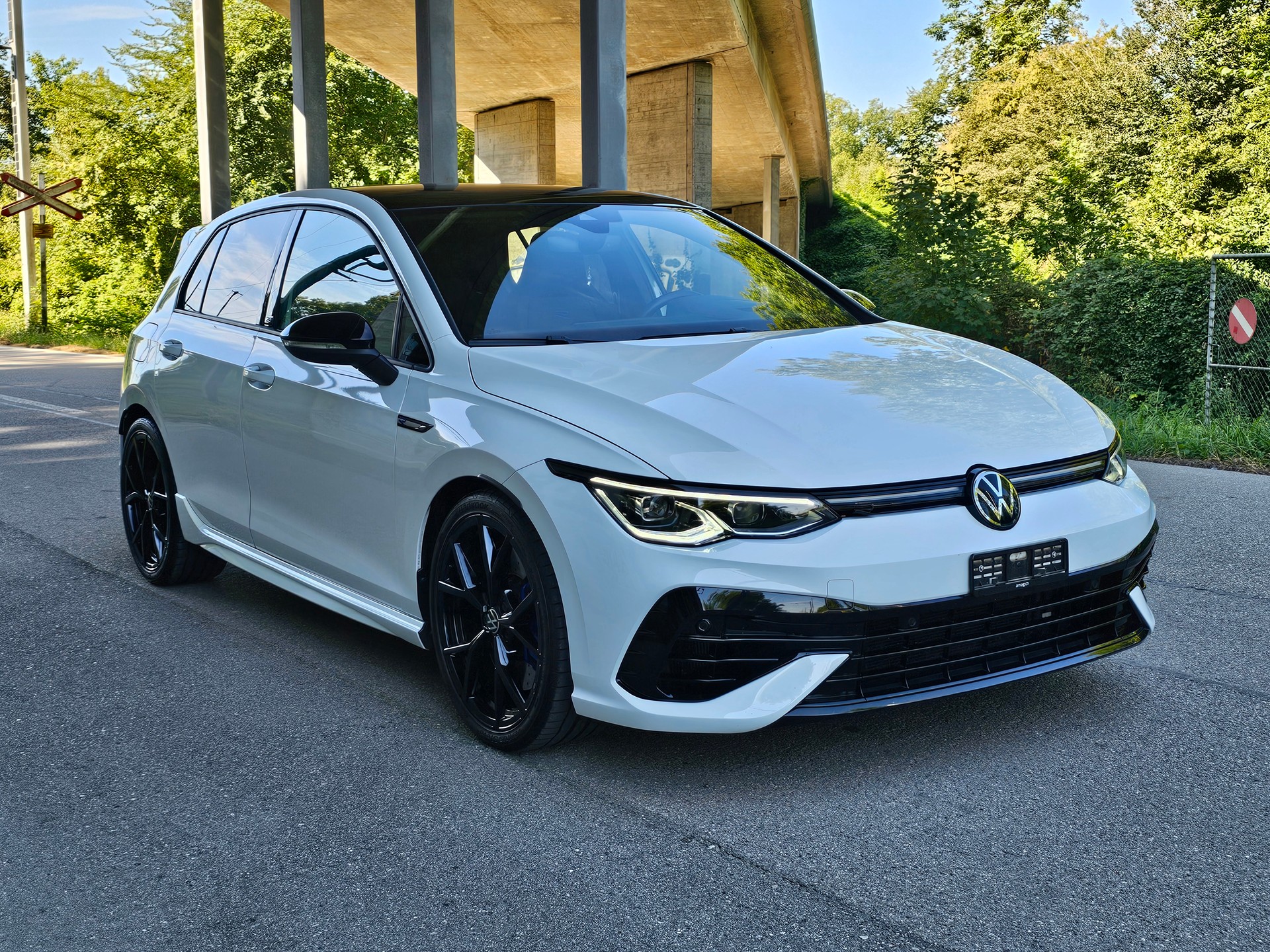 VW Golf 2.0 TSI R DSG 4Motion R 20 Years / Akrapovic-image-4