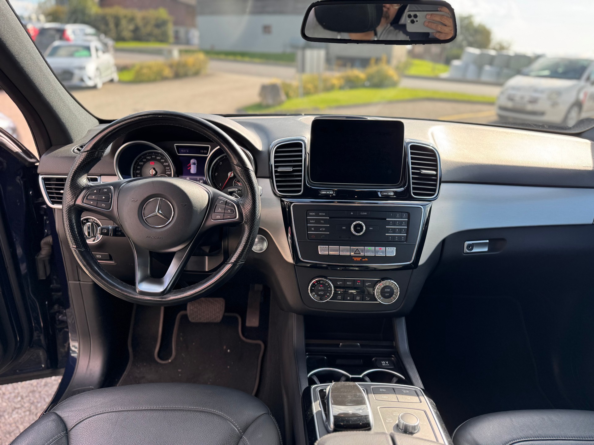MERCEDES-BENZ GLE 350 d Executive 4Matic 9G-Tronic-image-9