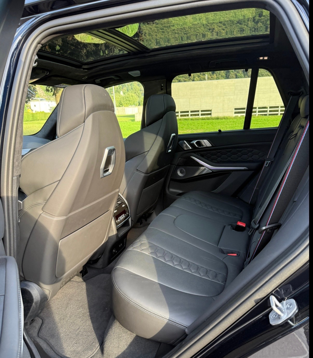 BMW X5M-image-7