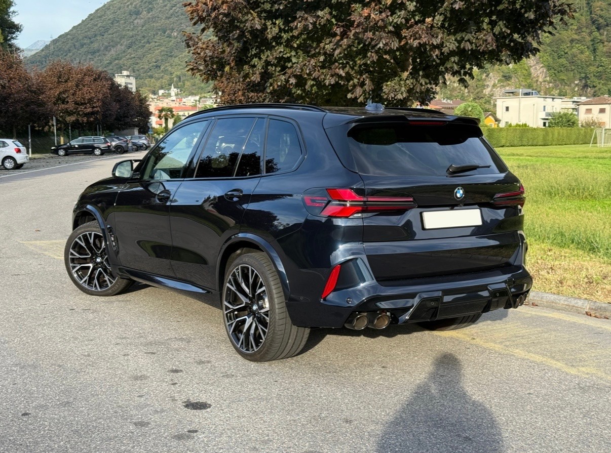 BMW X5M-image-2