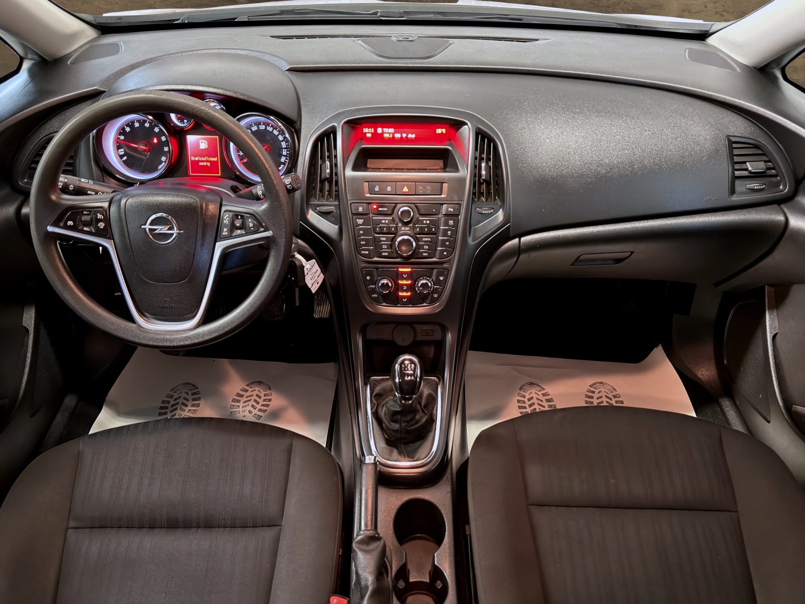 OPEL Astra SportsTourer 1.4i 16V Turbo Active Edition-image-3