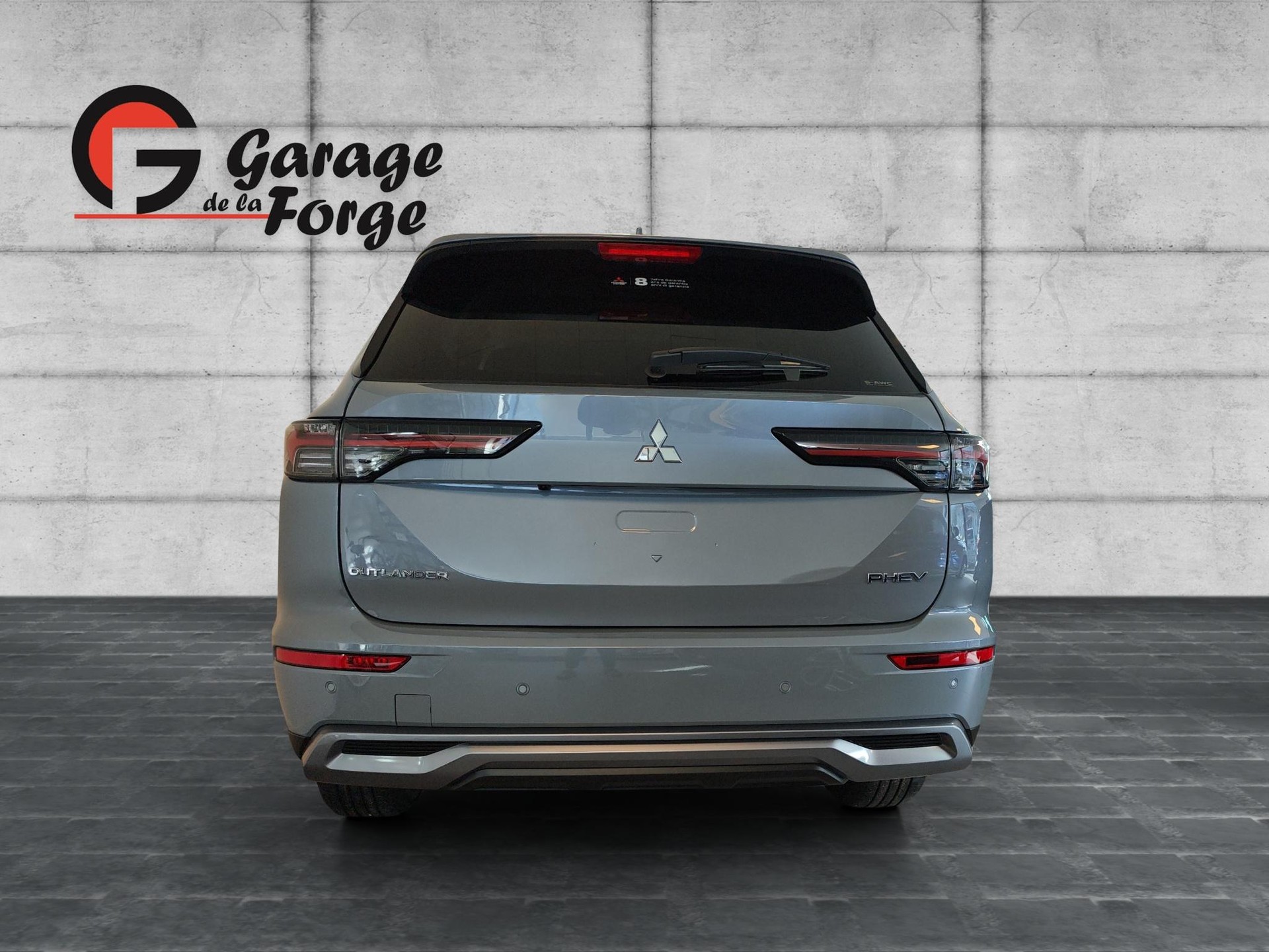 MITSUBISHI Outlander 2.4 PHEV Intense 4x4-image-2