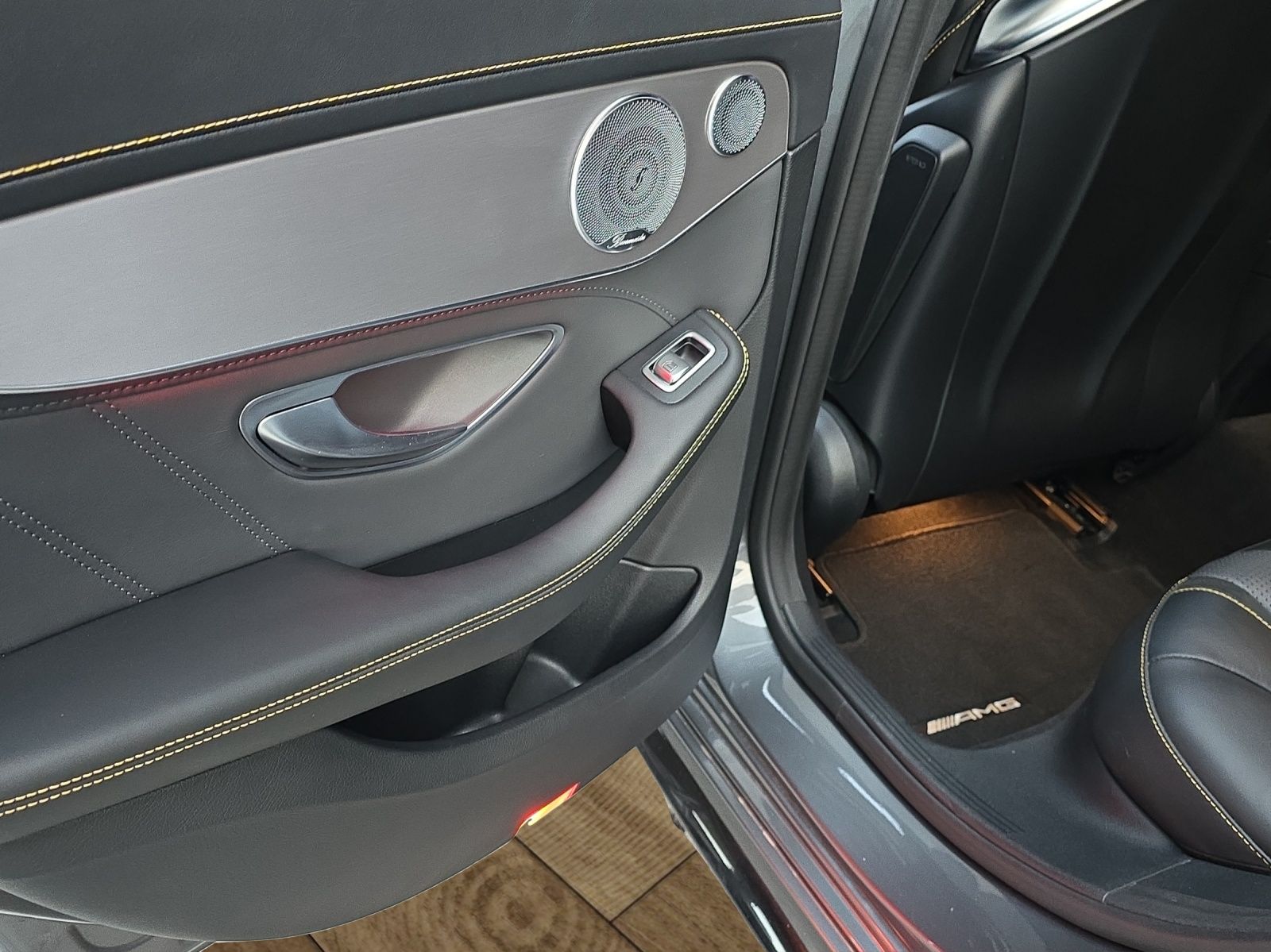 MERCEDES-BENZ C 63 AMG C 63 S AMG Speedshift-image-22