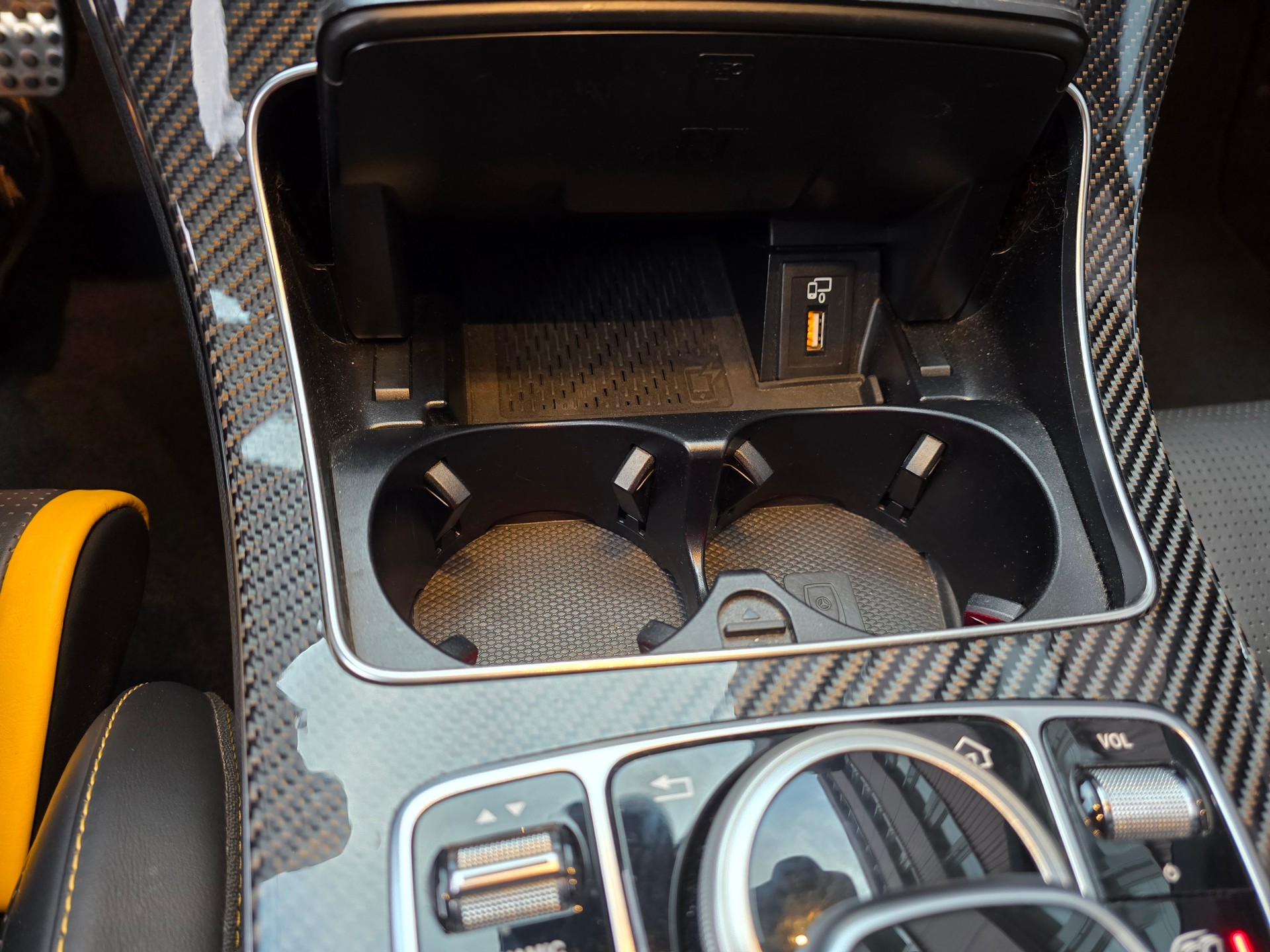 MERCEDES-BENZ C 63 S AMG Speedshift-image-18