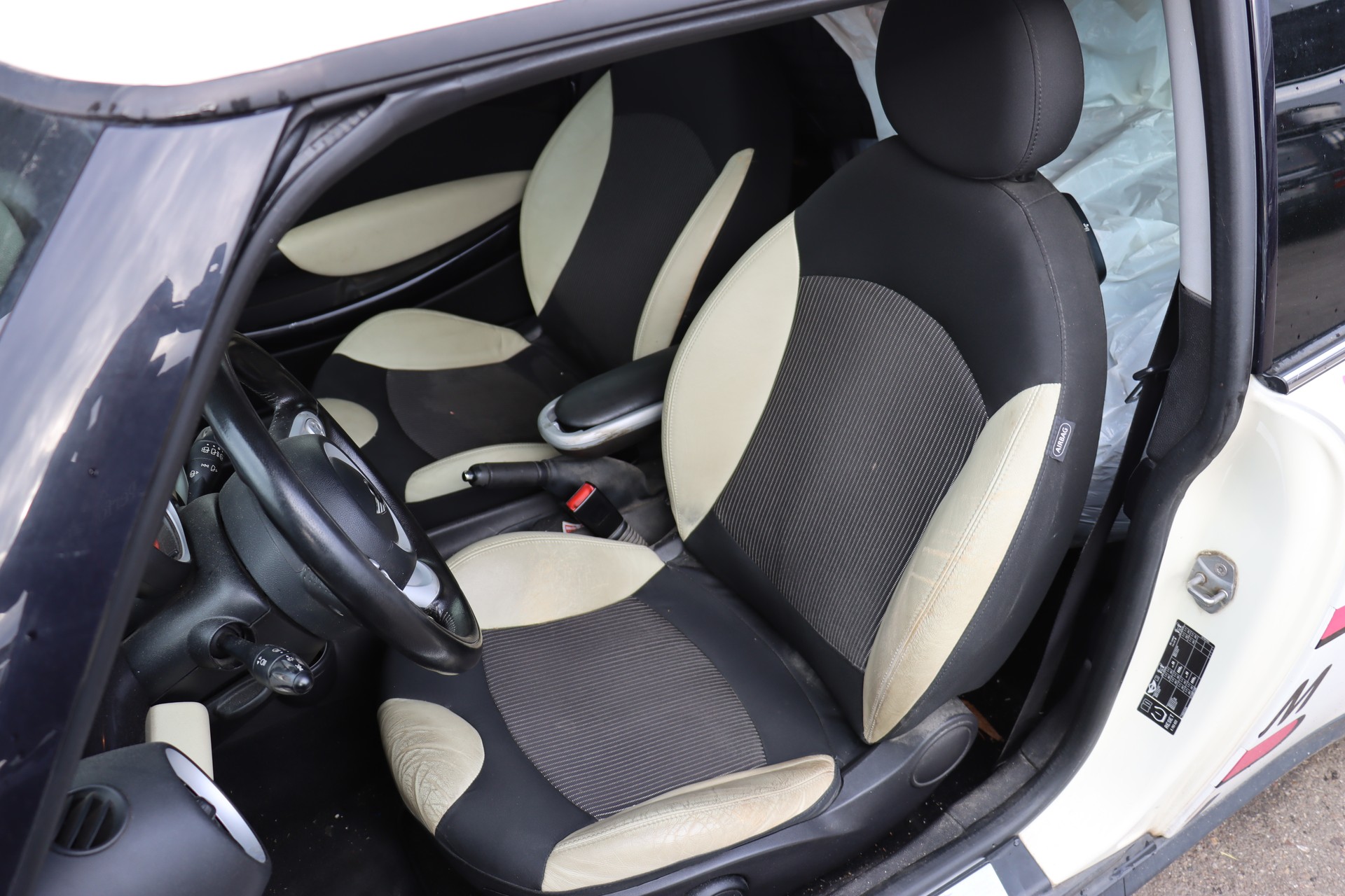 MINI Clubman Cooper-image-9