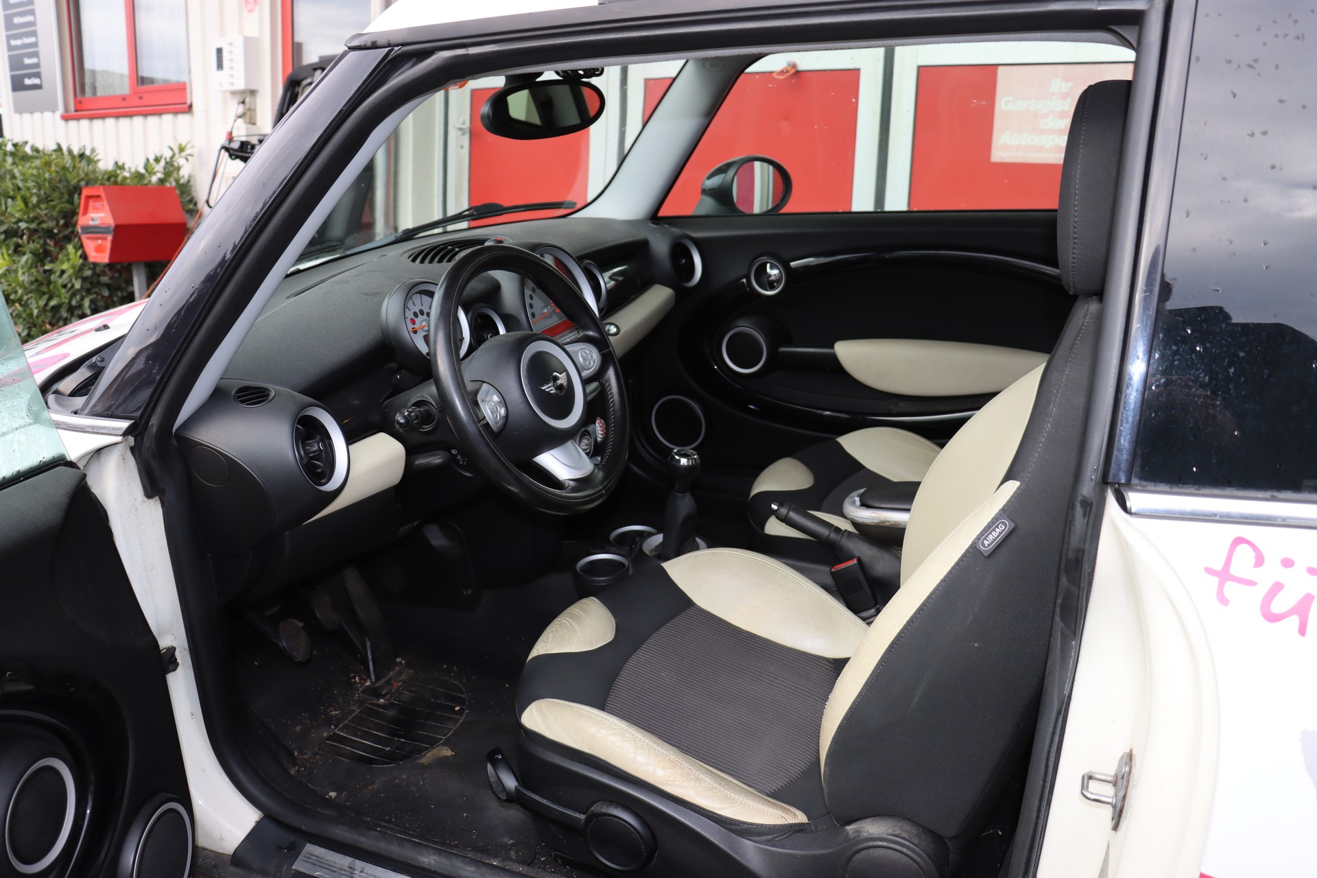 MINI Clubman Cooper-image-8