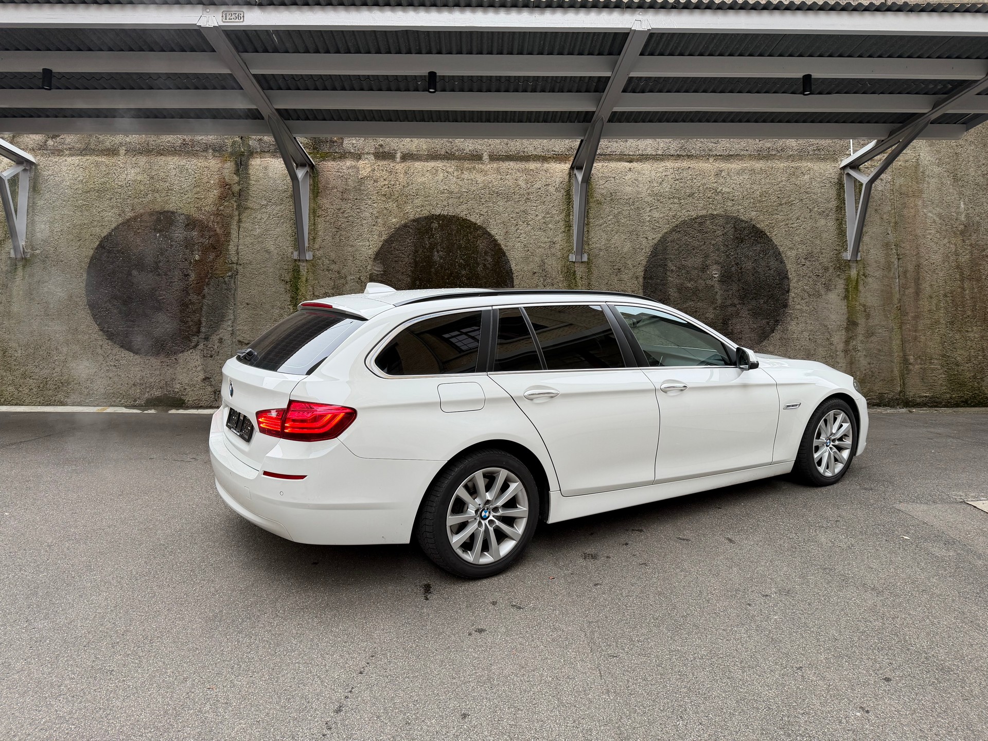 BMW 530d xDrive Steptronic-image-4
