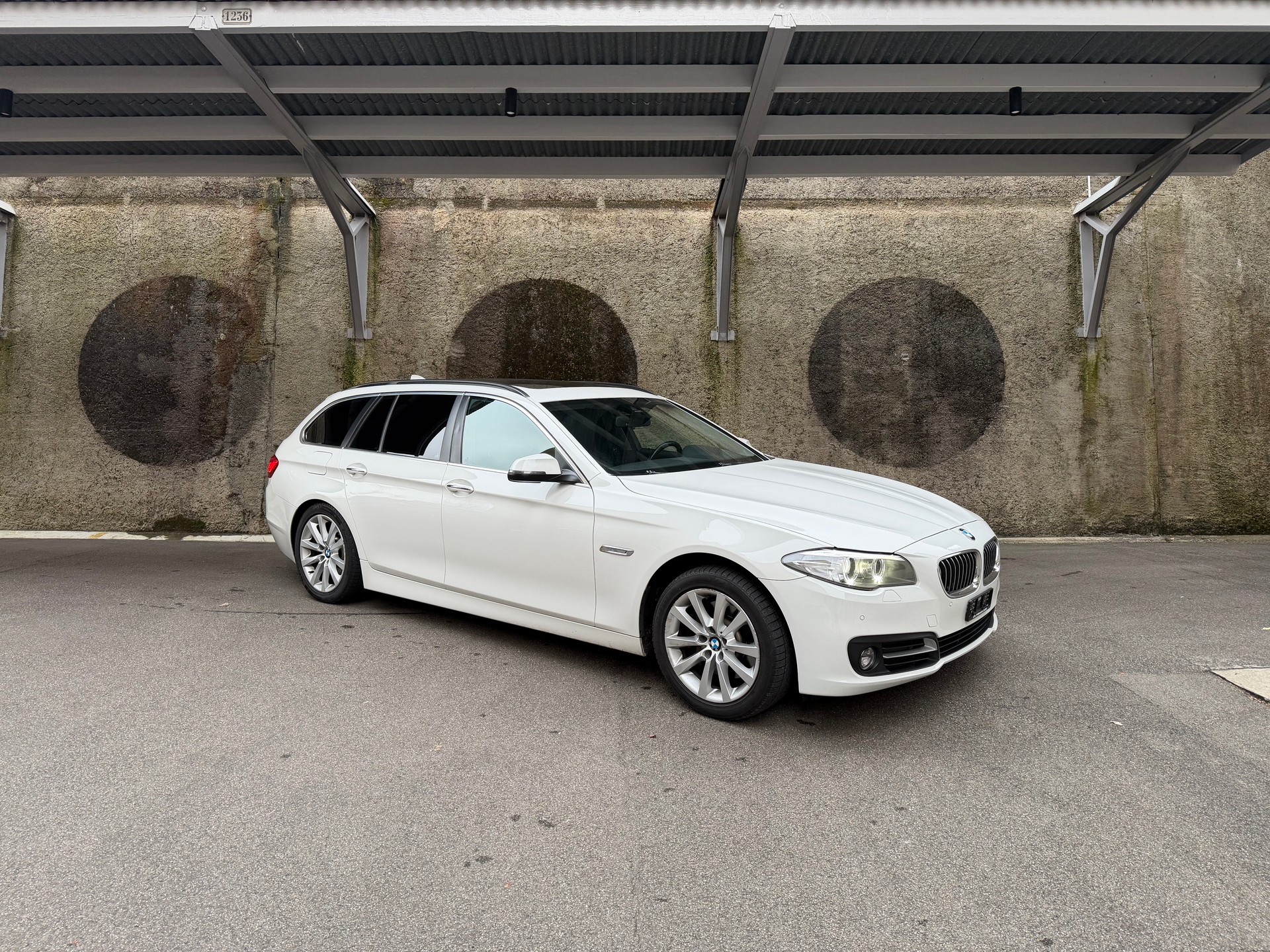 BMW 530d xDrive Steptronic-image-6