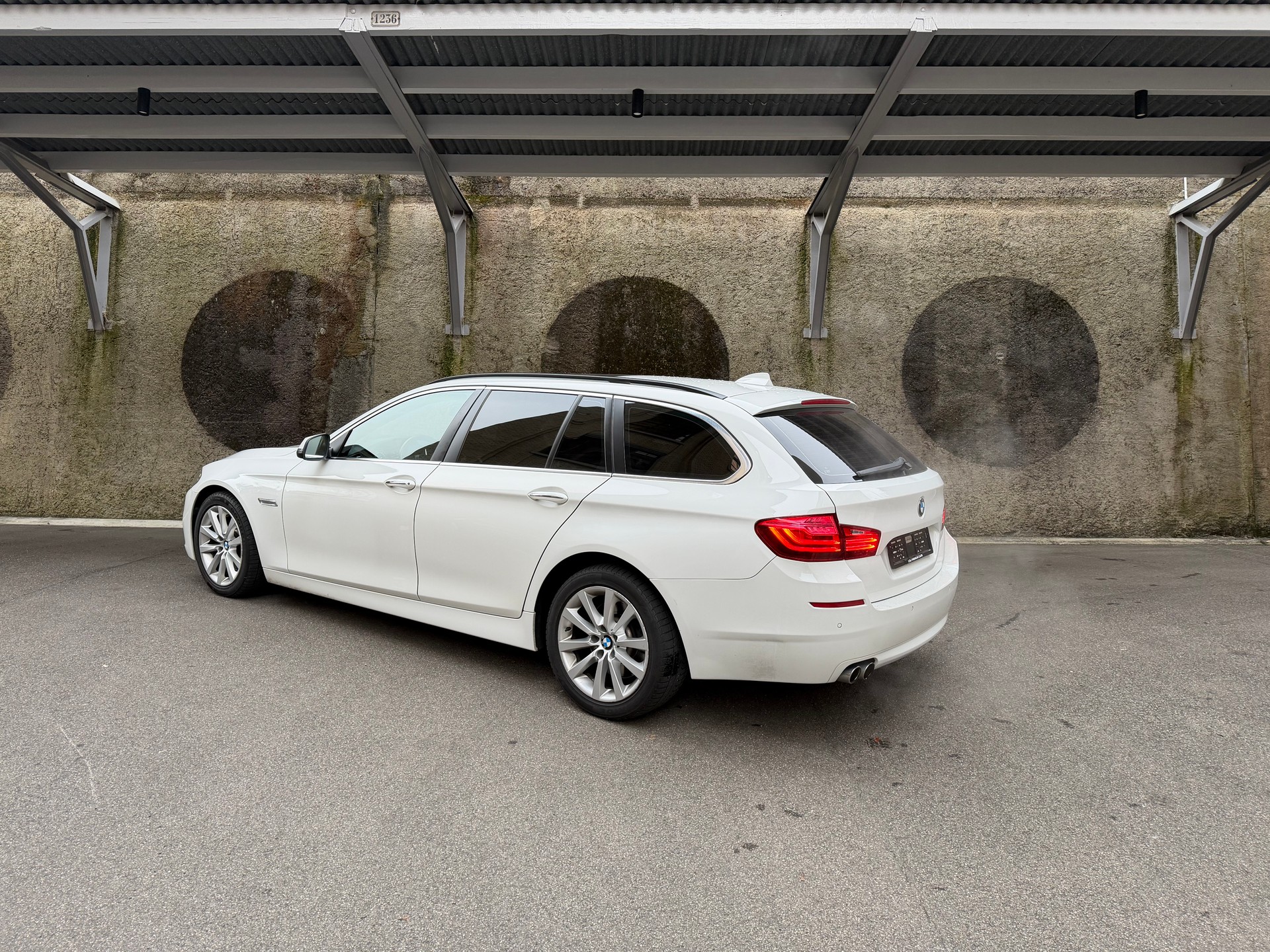 BMW 530d xDrive Steptronic-image-2