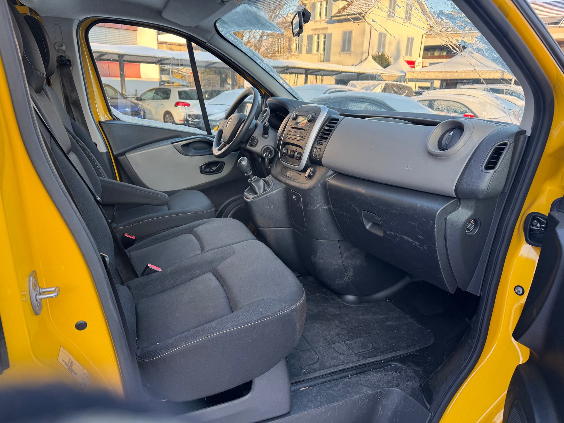 RENAULT Trafic 1.6 dCi 120 2.9t Acces L1H1-image-12