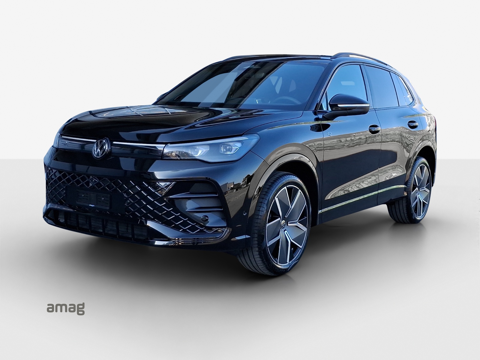 VW Tiguan 2.0 TSI DSG R-Line 4Motion-image-0