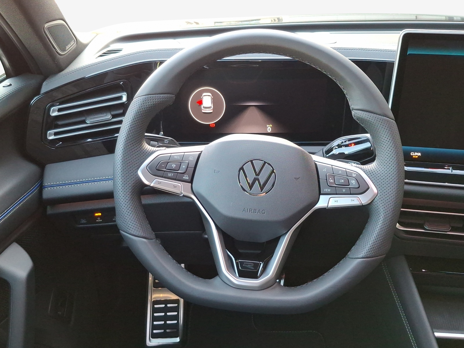 VW Tiguan 2.0 TSI DSG R-Line 4Motion-image-9
