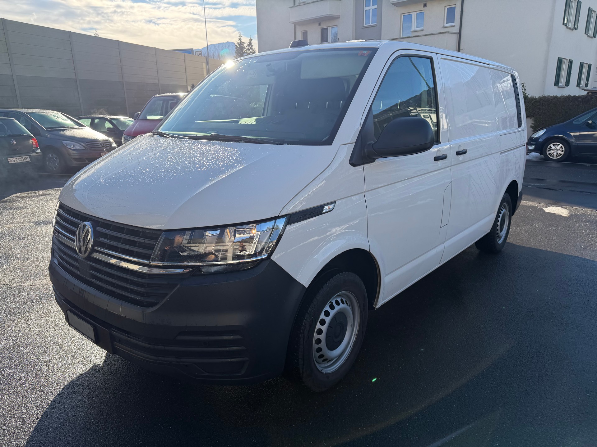 VW T6.1 2.0 TDI 4Motion-image-2