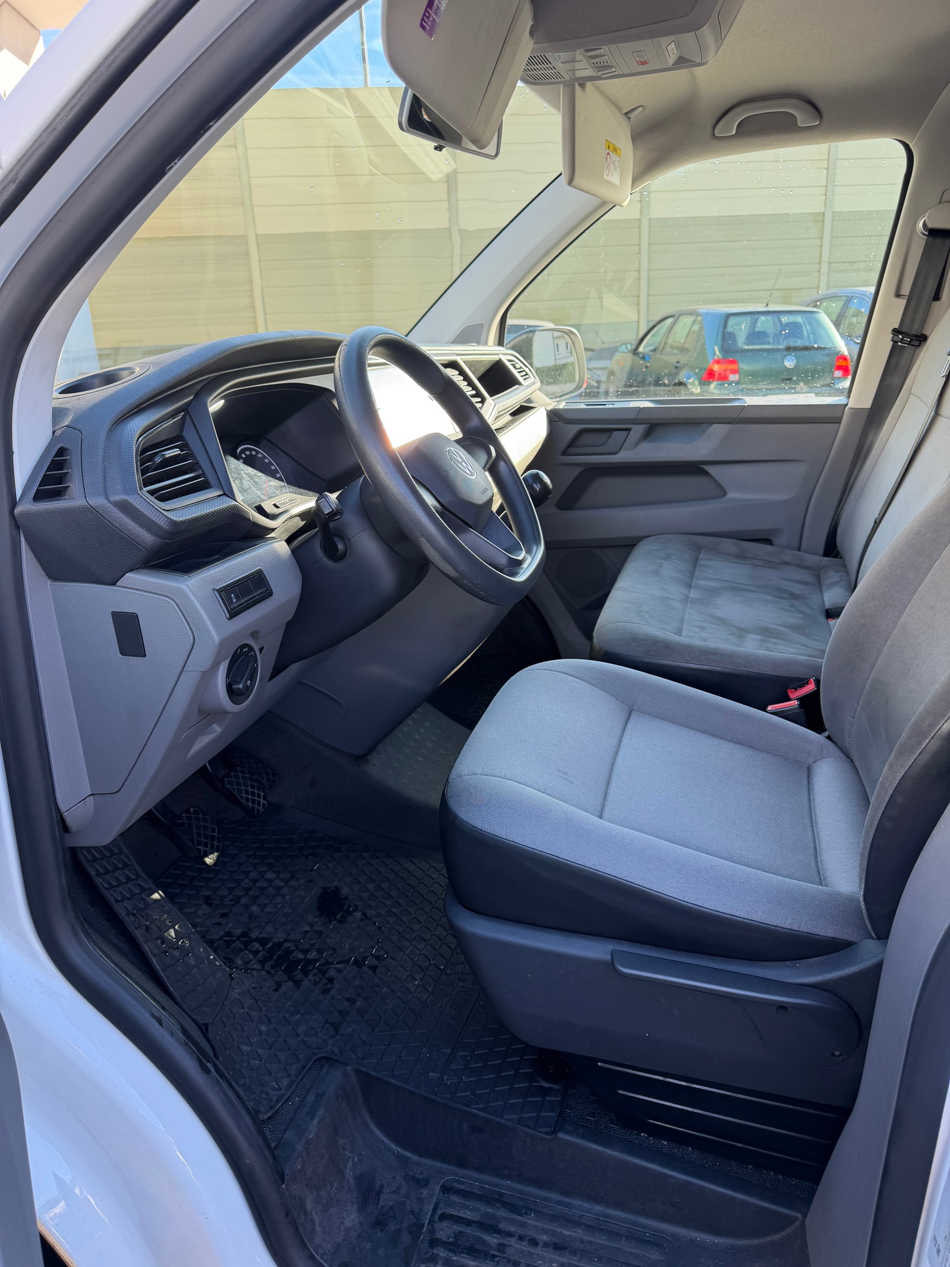 VW T6.1 2.0 TDI 4Motion-image-12