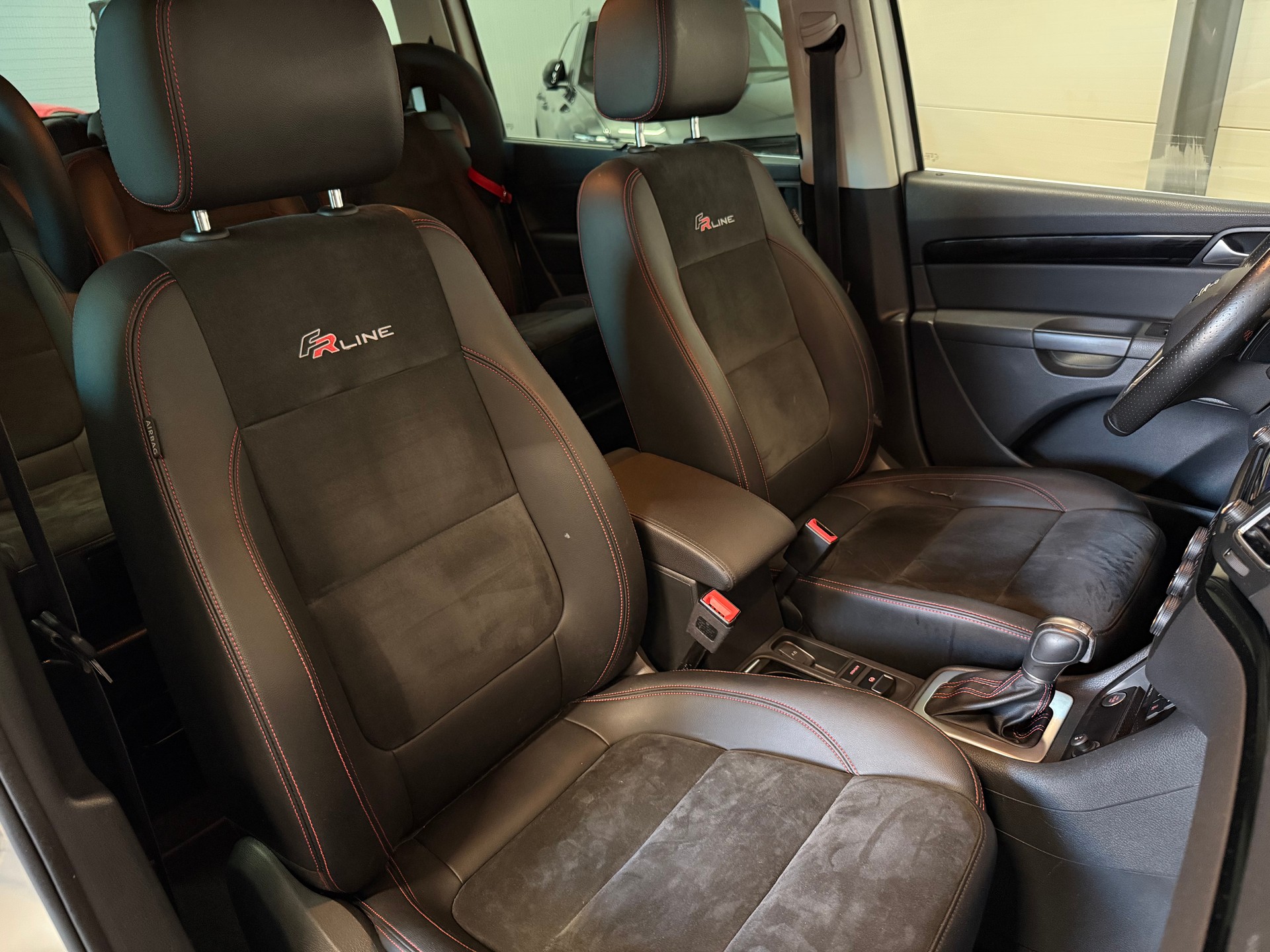 SEAT Alhambra 2.0 TDI 184 FR Li. 4x4 DSG S/S 7-Plätze-image-14