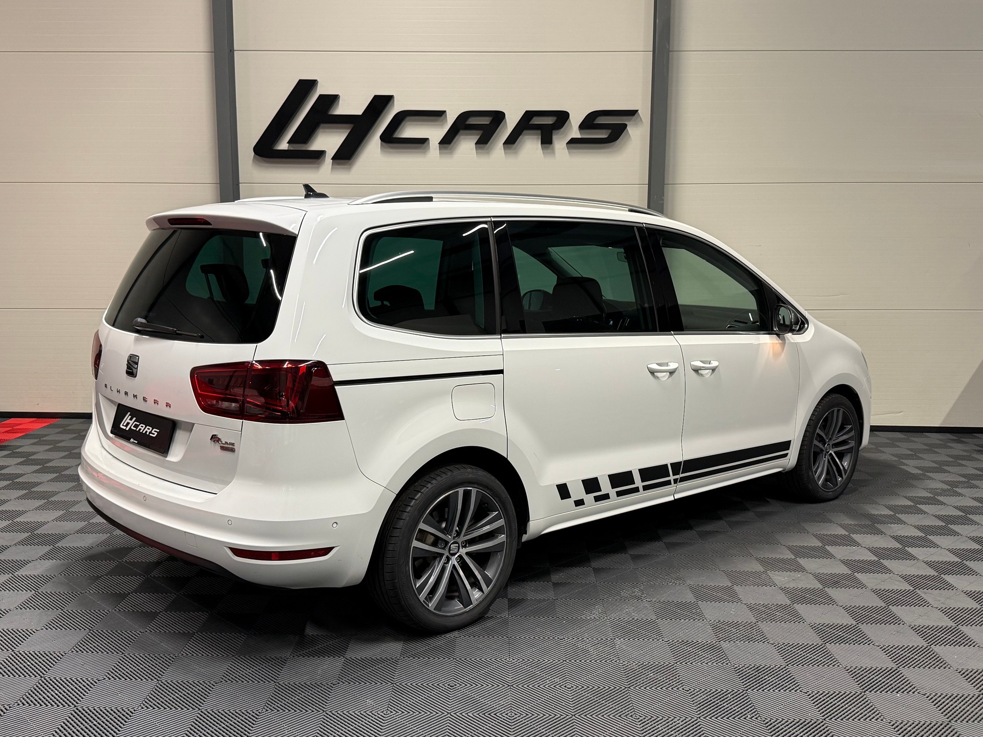 SEAT Alhambra 2.0 TDI 184 FR Li. 4x4 DSG S/S 7-Plätze-image-3