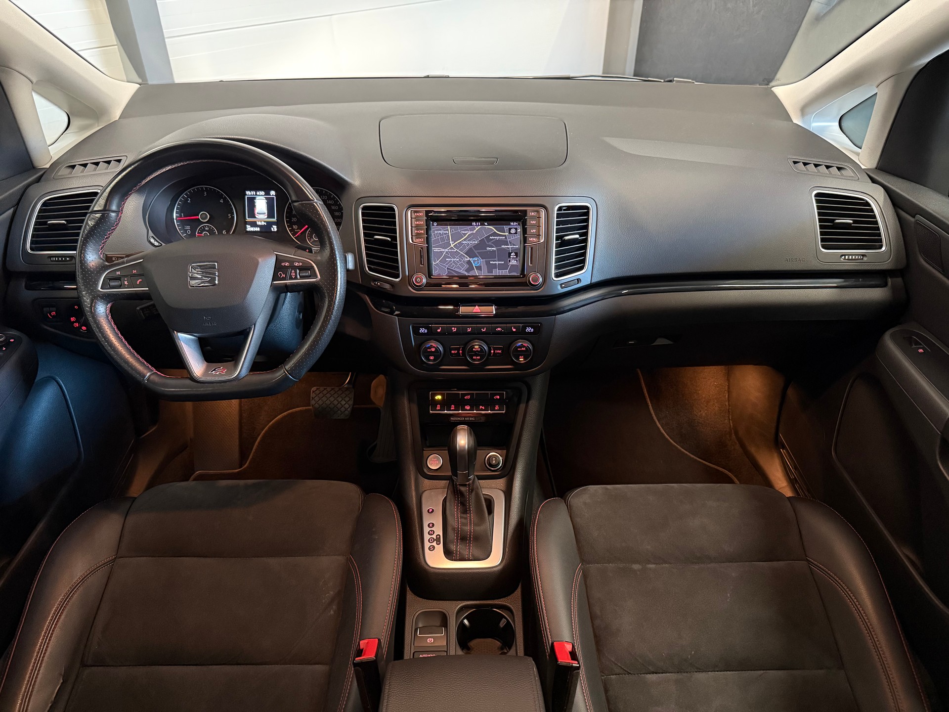 SEAT Alhambra 2.0 TDI 184 FR Li. 4x4 DSG S/S 7-Plätze-image-7