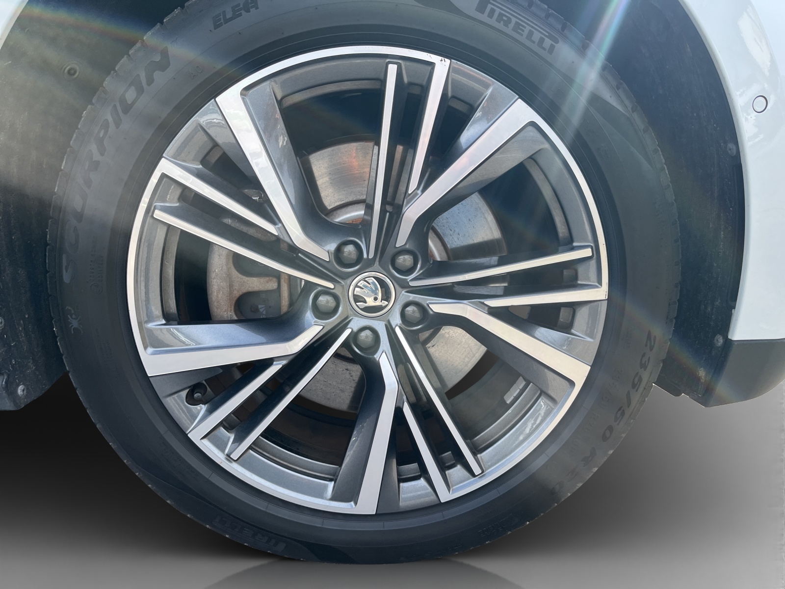 SKODA Enyaq iV 80 Ultra-image-16