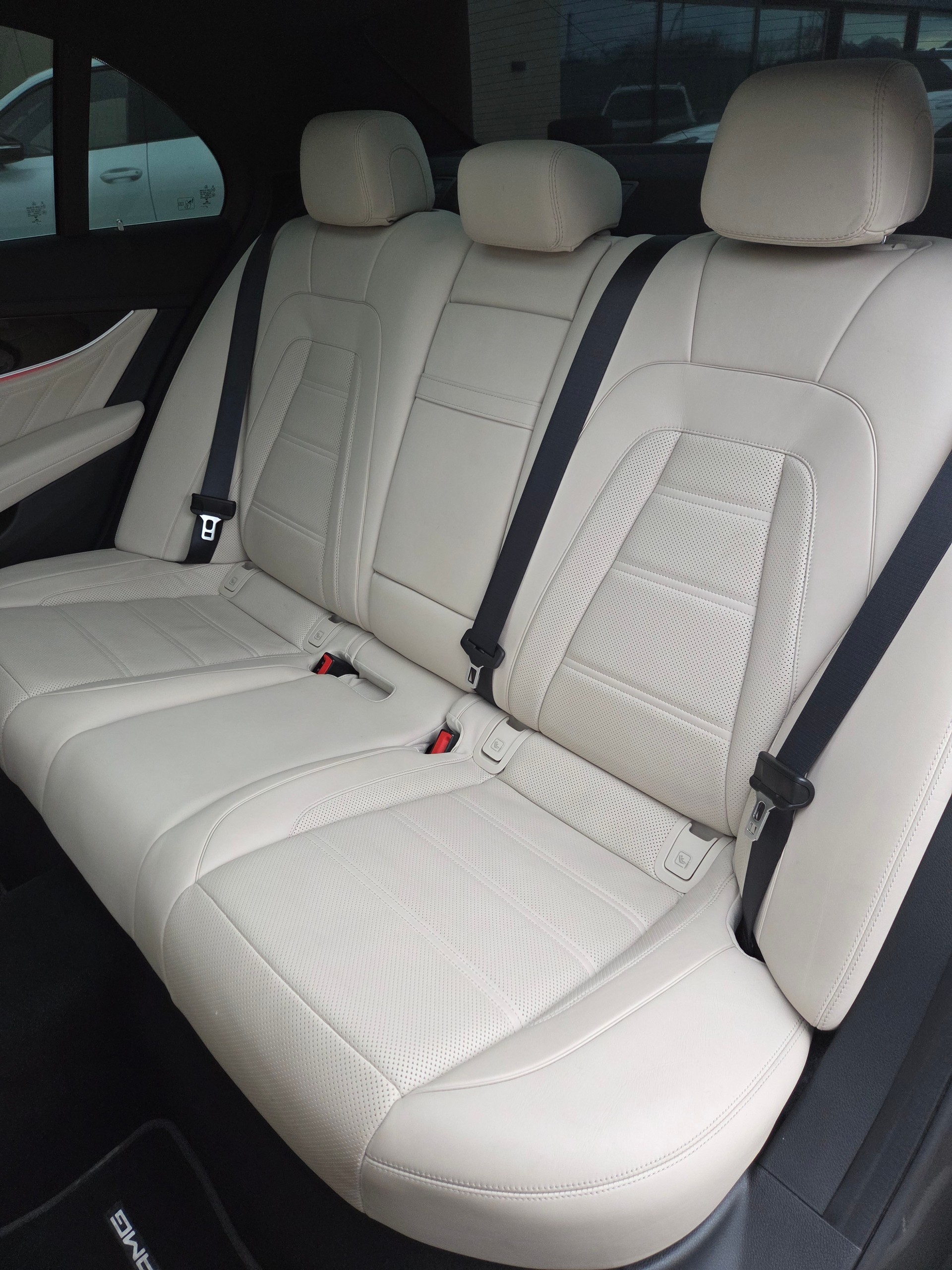 MERCEDES-BENZ AMG E 63 4Matic+ Speedshift 9G-TCT-image-8