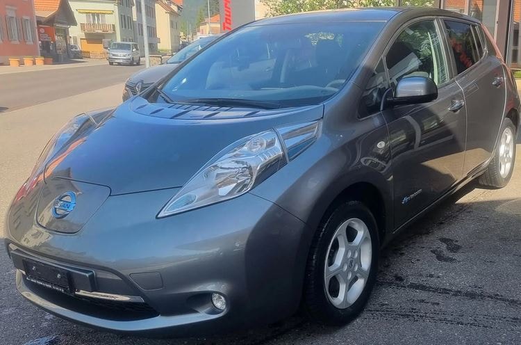 NISSAN Leaf acenta 30kWh (incl battery)-image-1