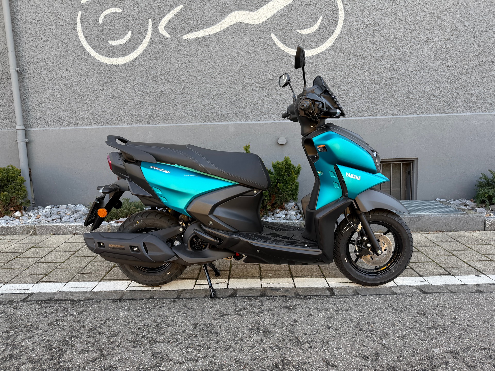 YAMAHA RayZR-image-10