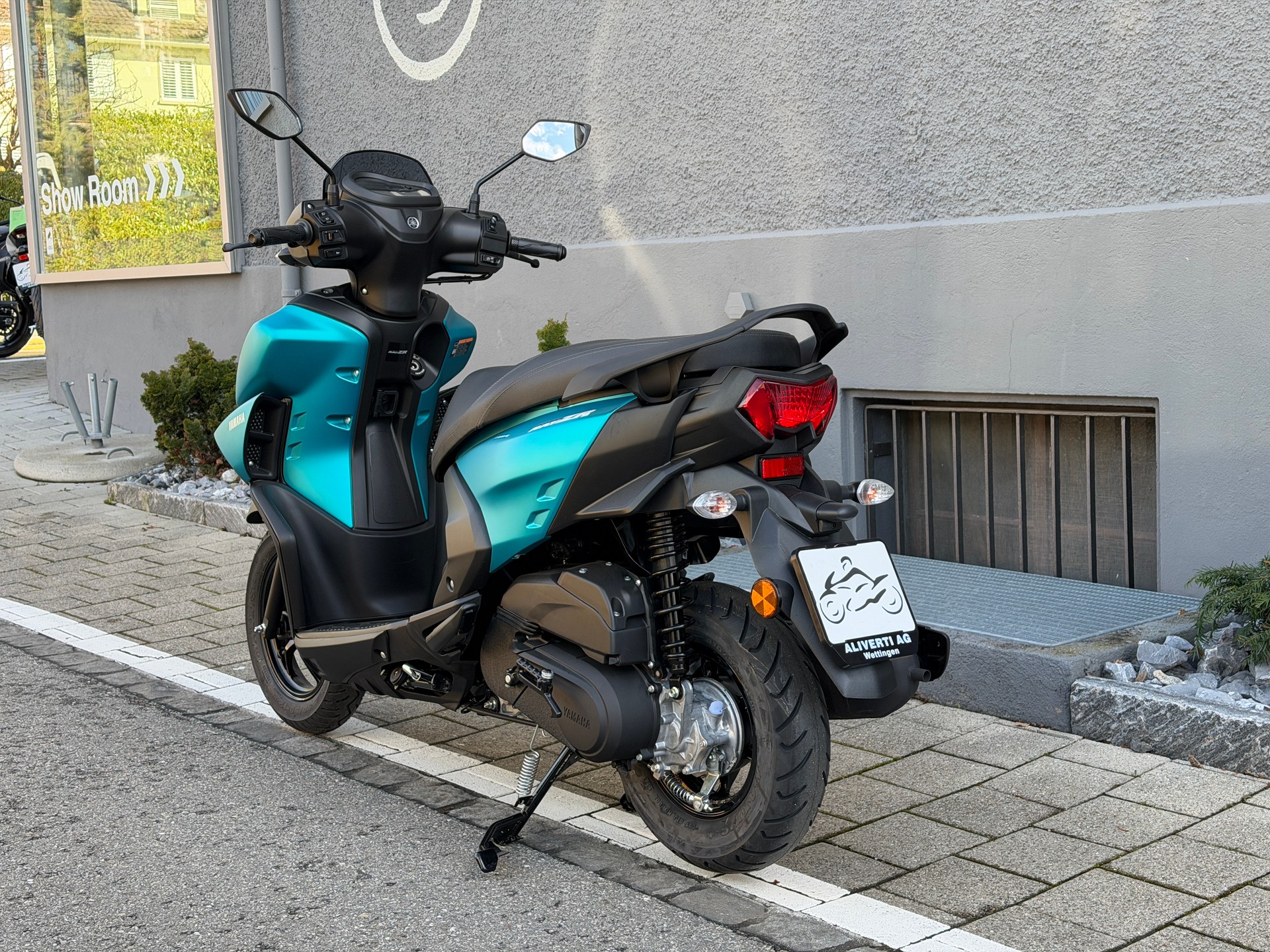 YAMAHA RayZR-image-4