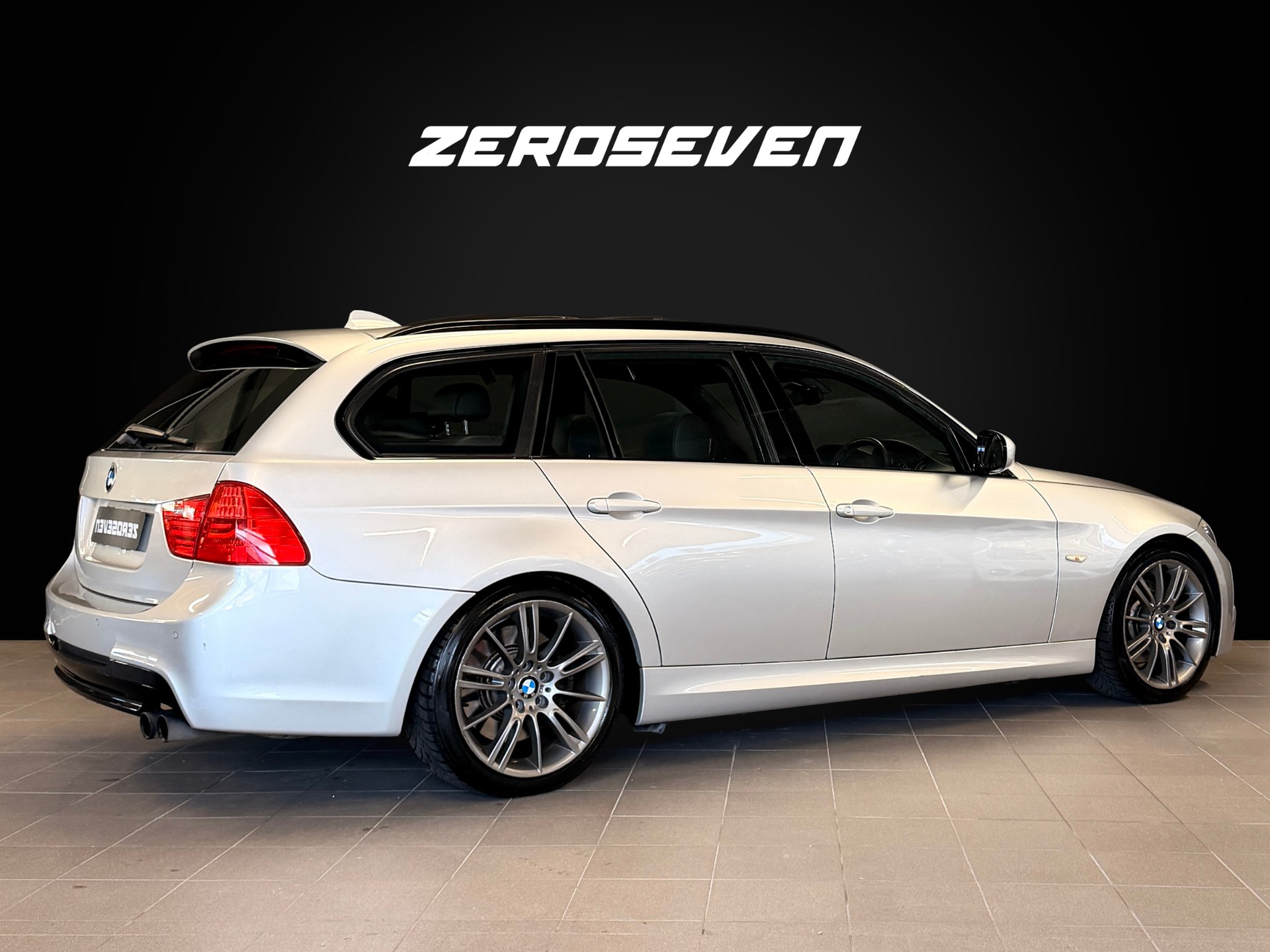 BMW 330d xDrive Touring Steptronic-image-7