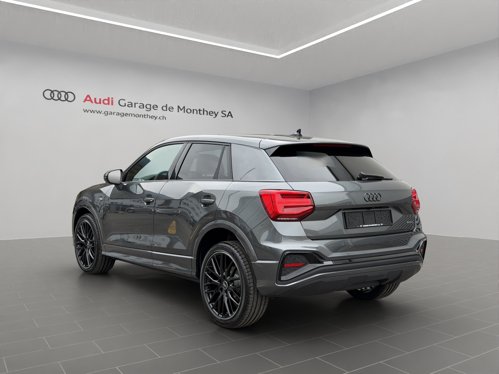 AUDI Q2 40 TFSI S line Attraction quattro S-tronic-image-4
