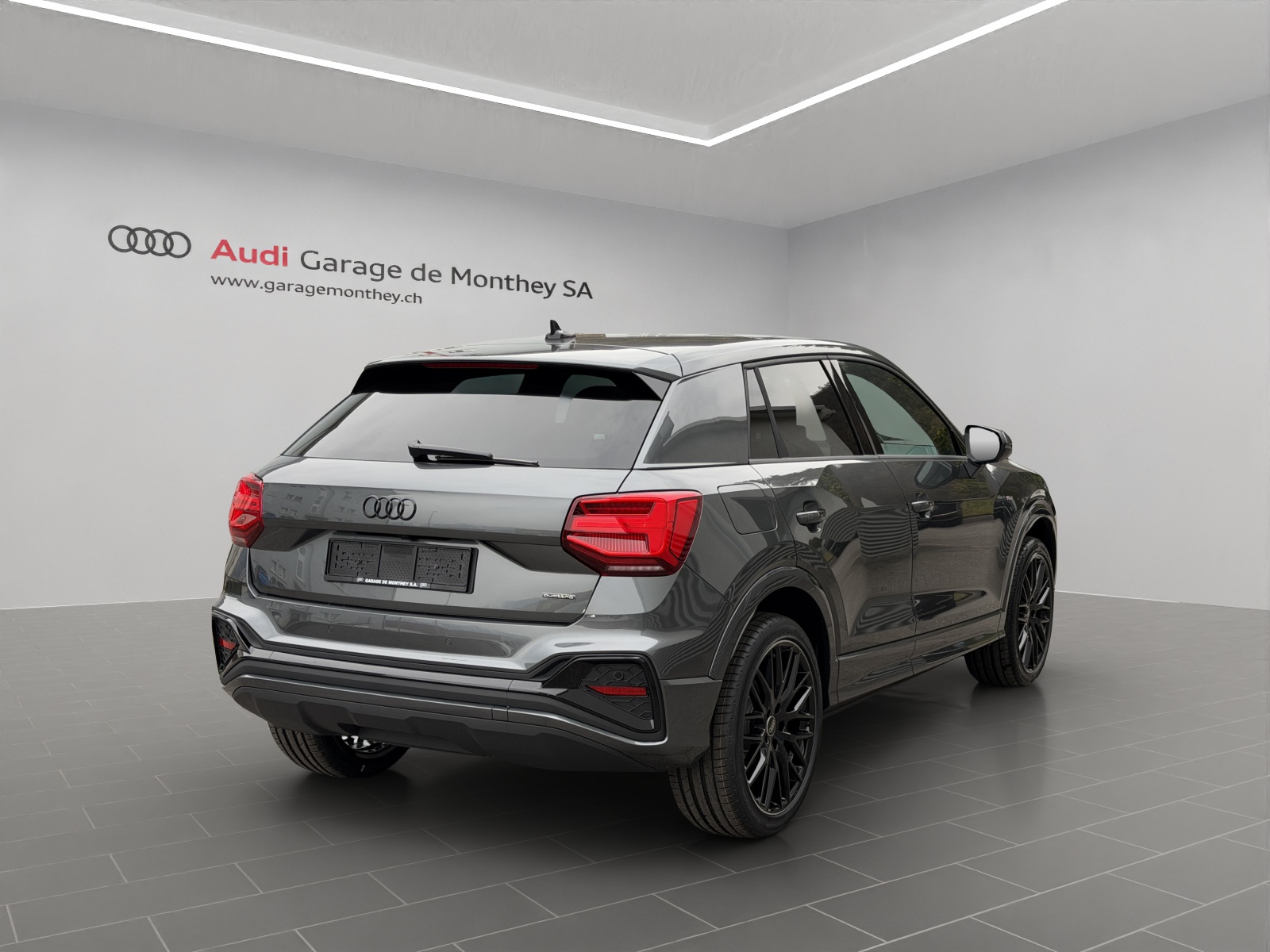 AUDI Q2 40 TFSI S line Attraction quattro S-tronic-image-2