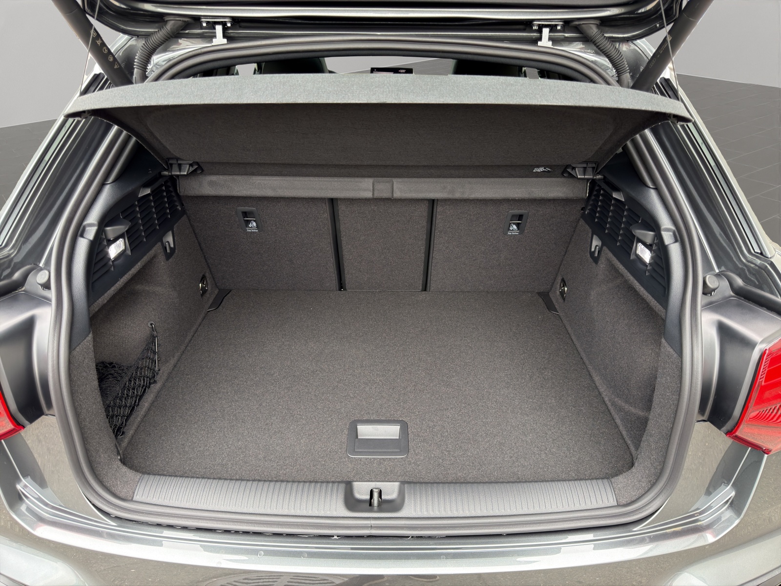 AUDI Q2 40 TFSI S line Attraction quattro S-tronic-image-12