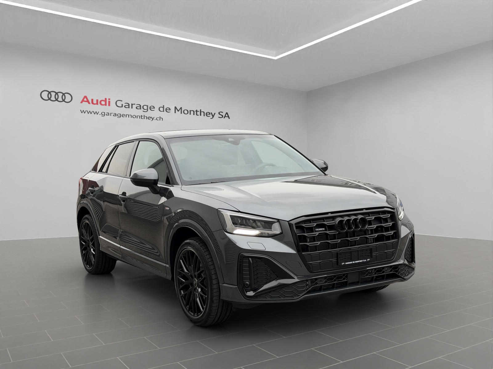 AUDI Q2 40 TFSI S line Attraction quattro S-tronic-image-1